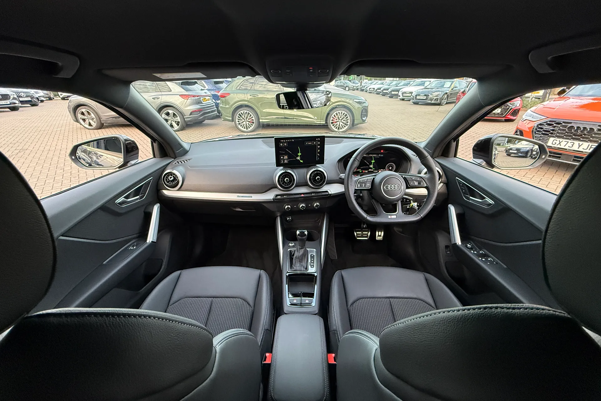 Audi Q2 thumbnail image number 3