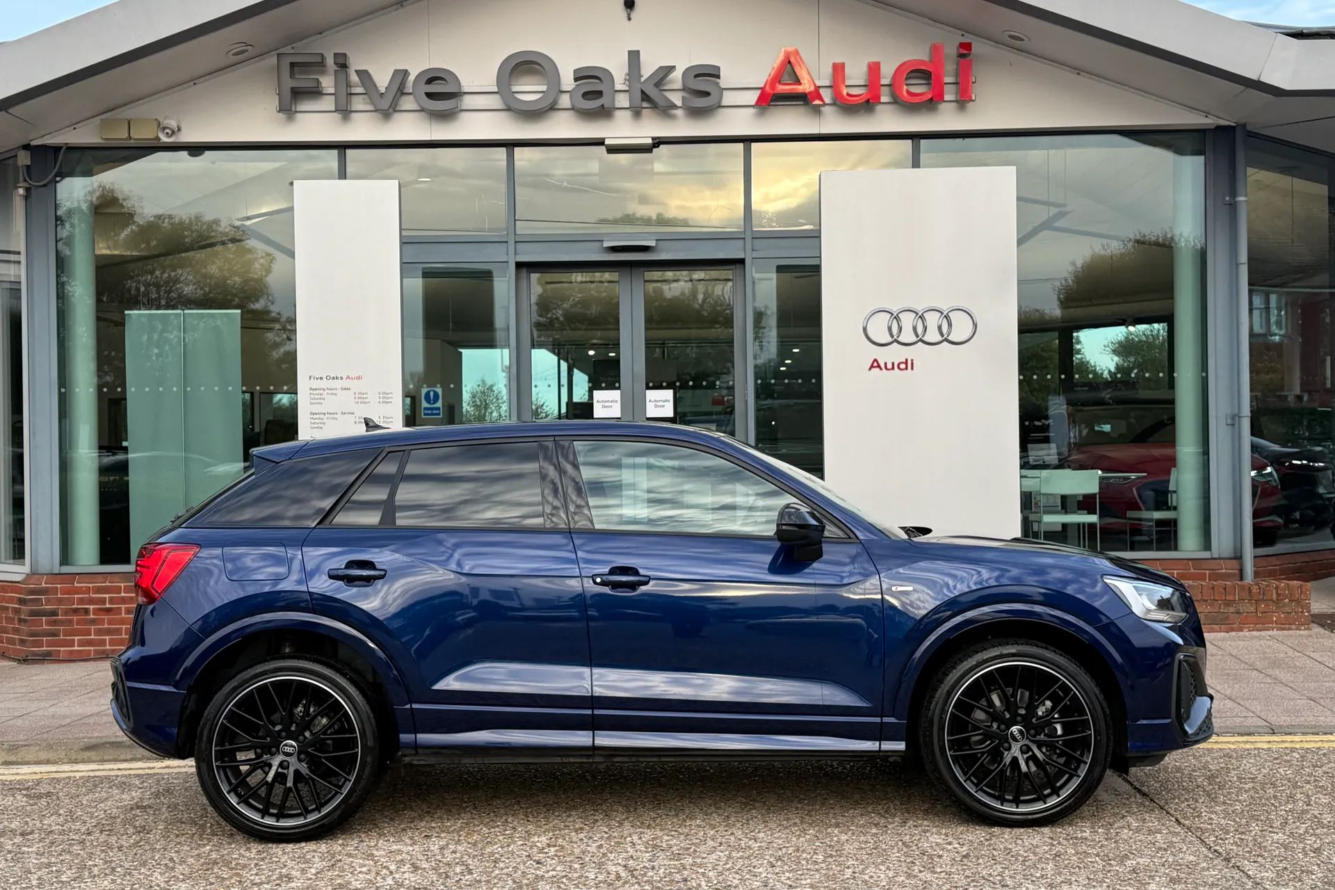 Audi Q2 thumbnail image number 2