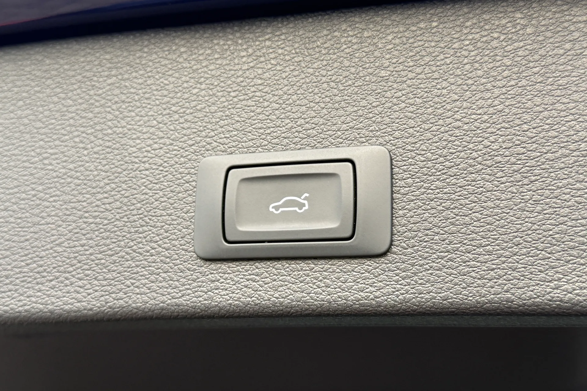Audi Q2 thumbnail image number 33