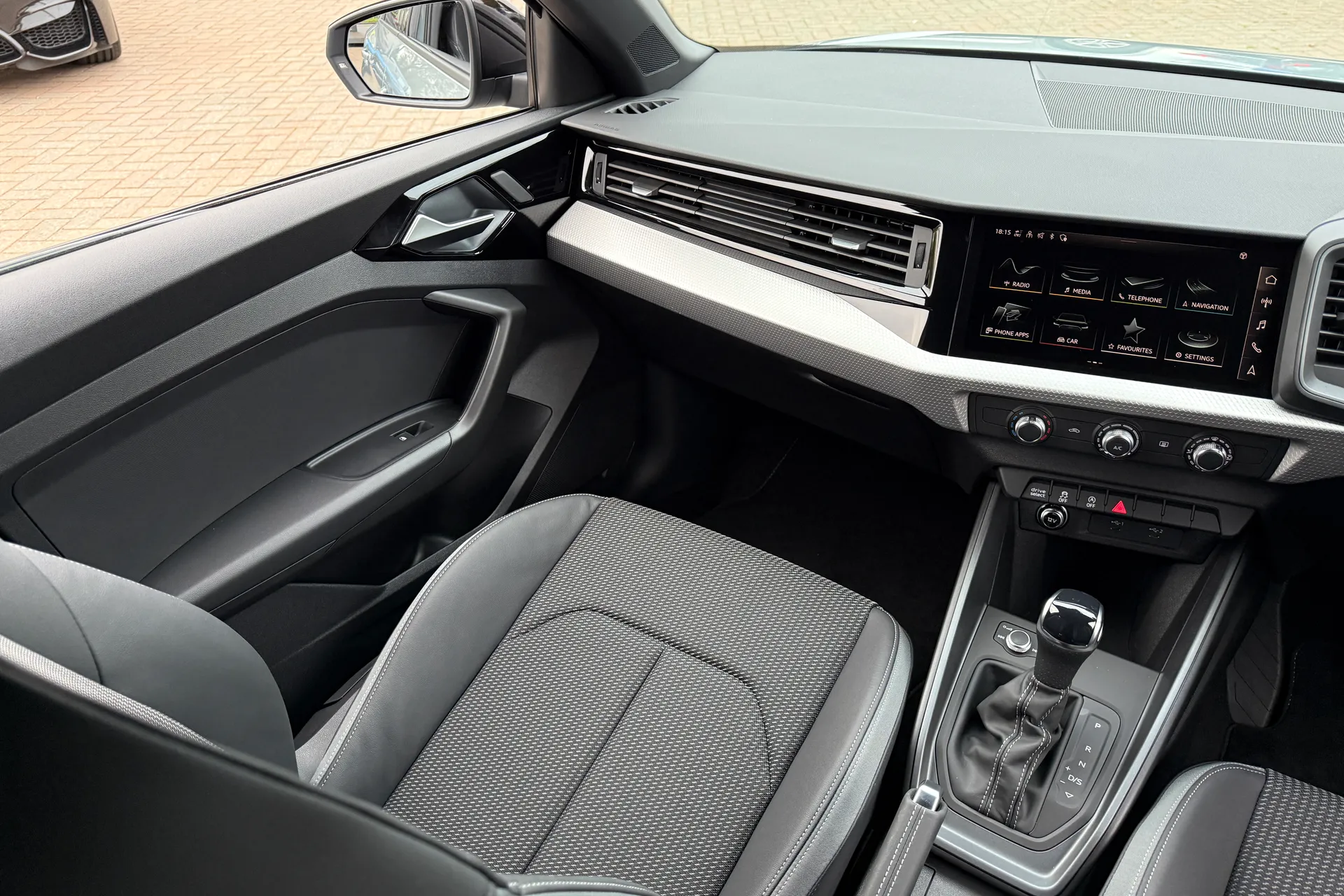 Audi A1 thumbnail image number 33