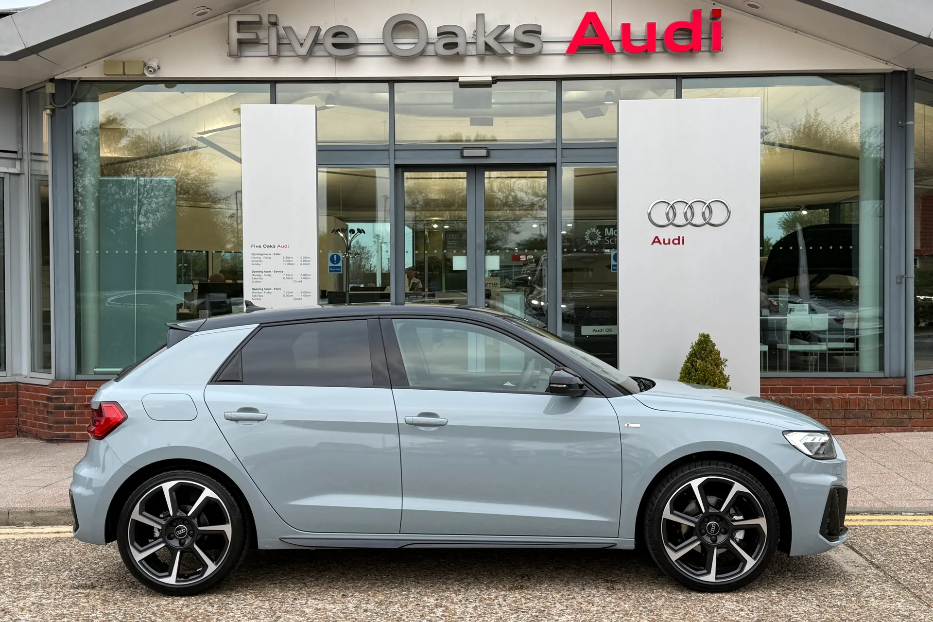 Audi A1 thumbnail image number 2