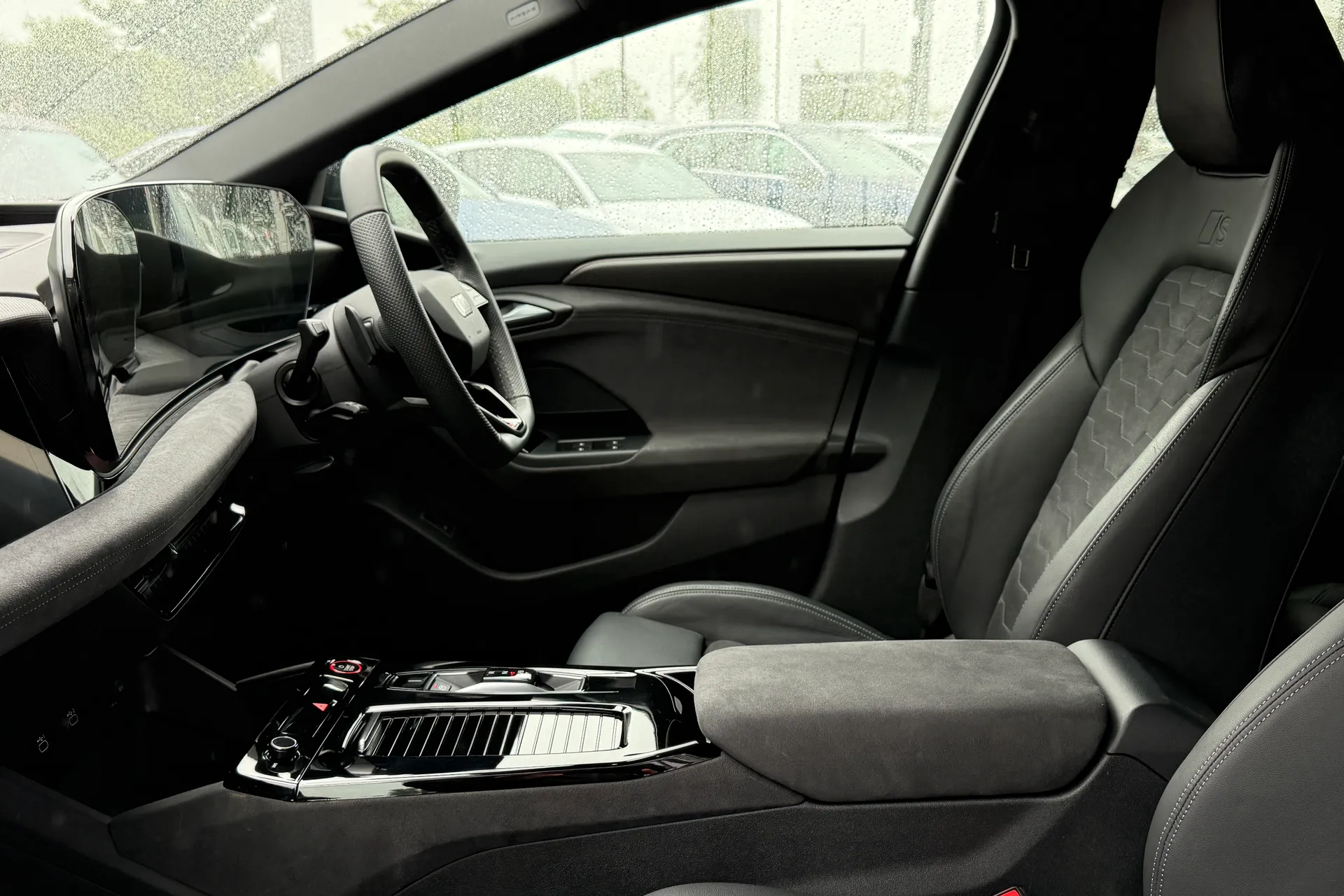 Audi A6 thumbnail image number 45