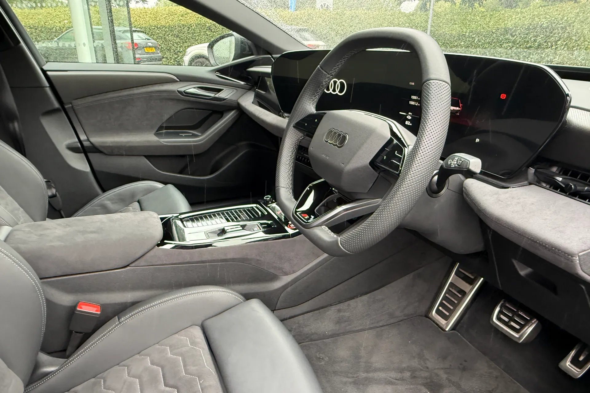 Audi A6 thumbnail image number 24