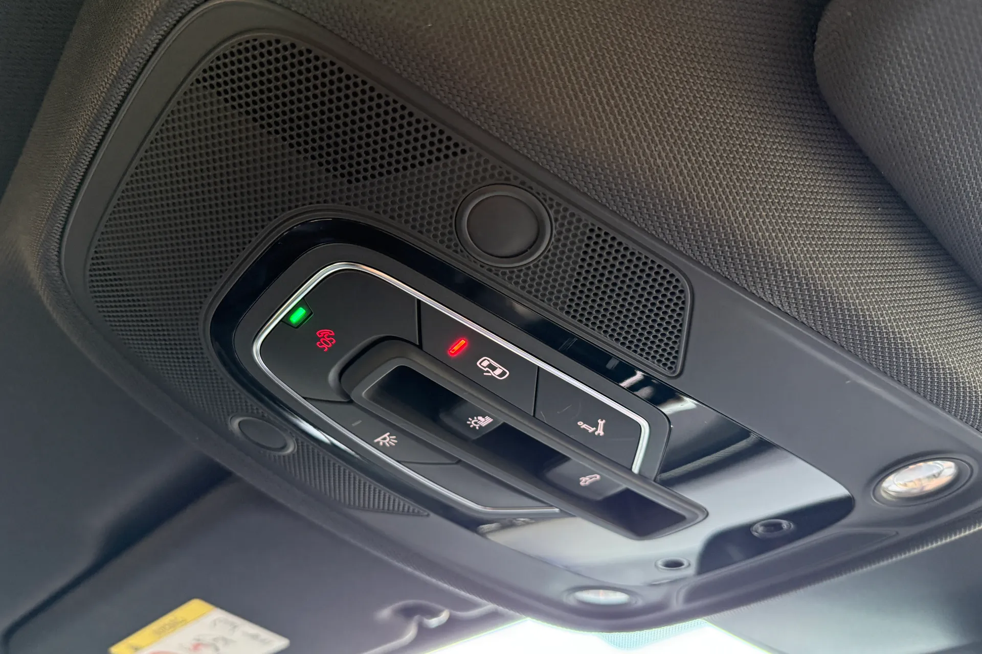 Audi RS6 thumbnail image number 29