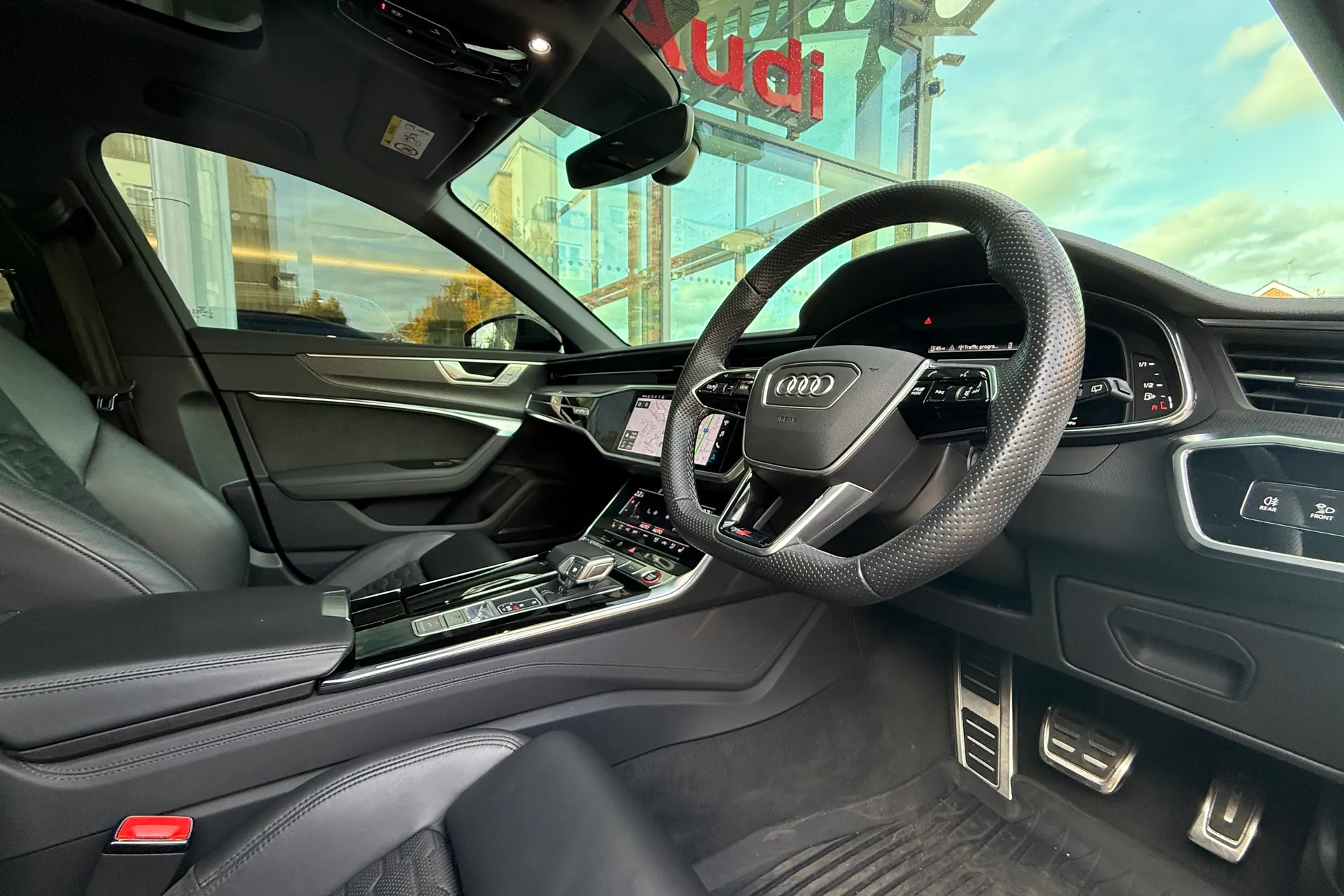 Audi RS6 thumbnail image number 8