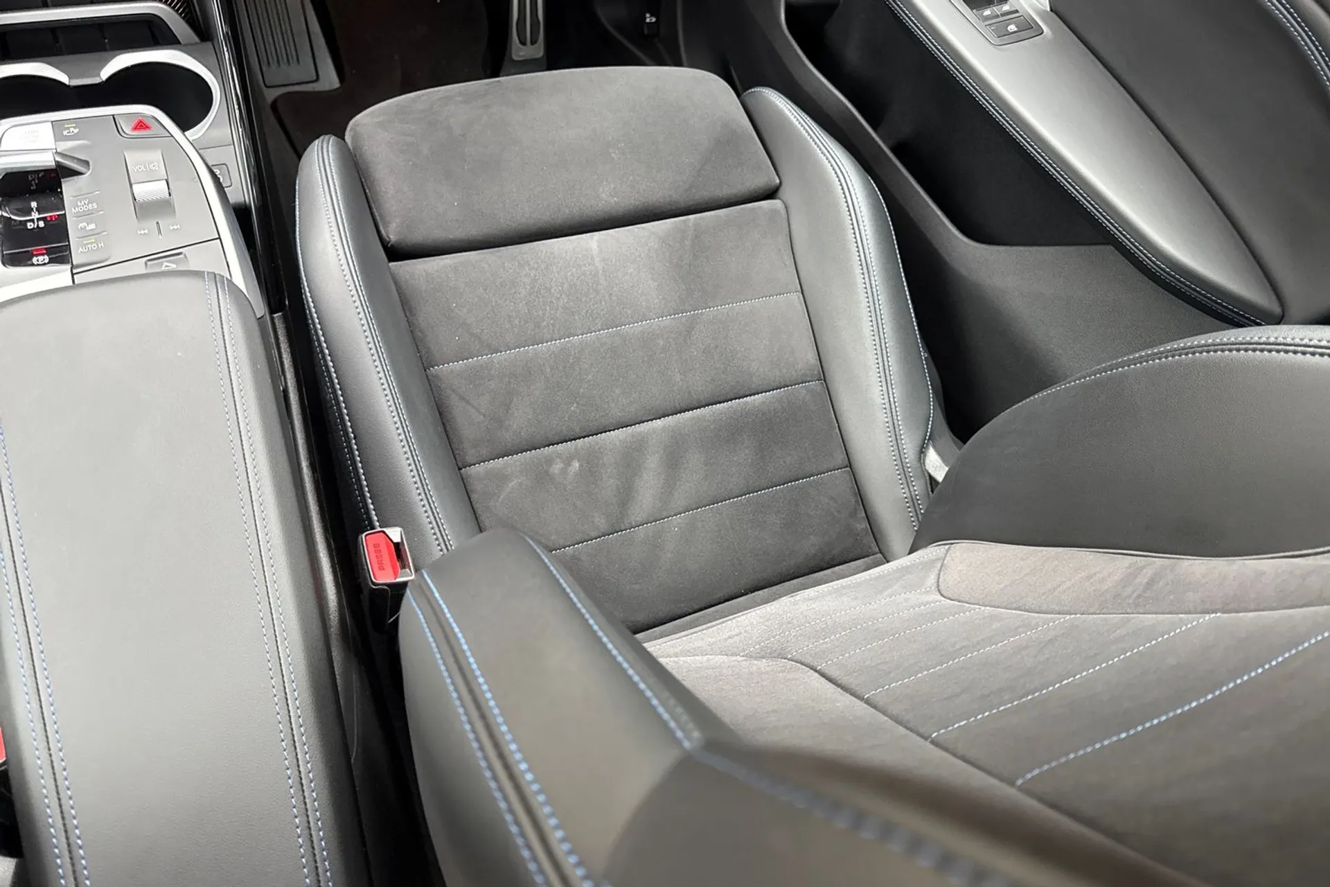 BMW X1 thumbnail image number 35