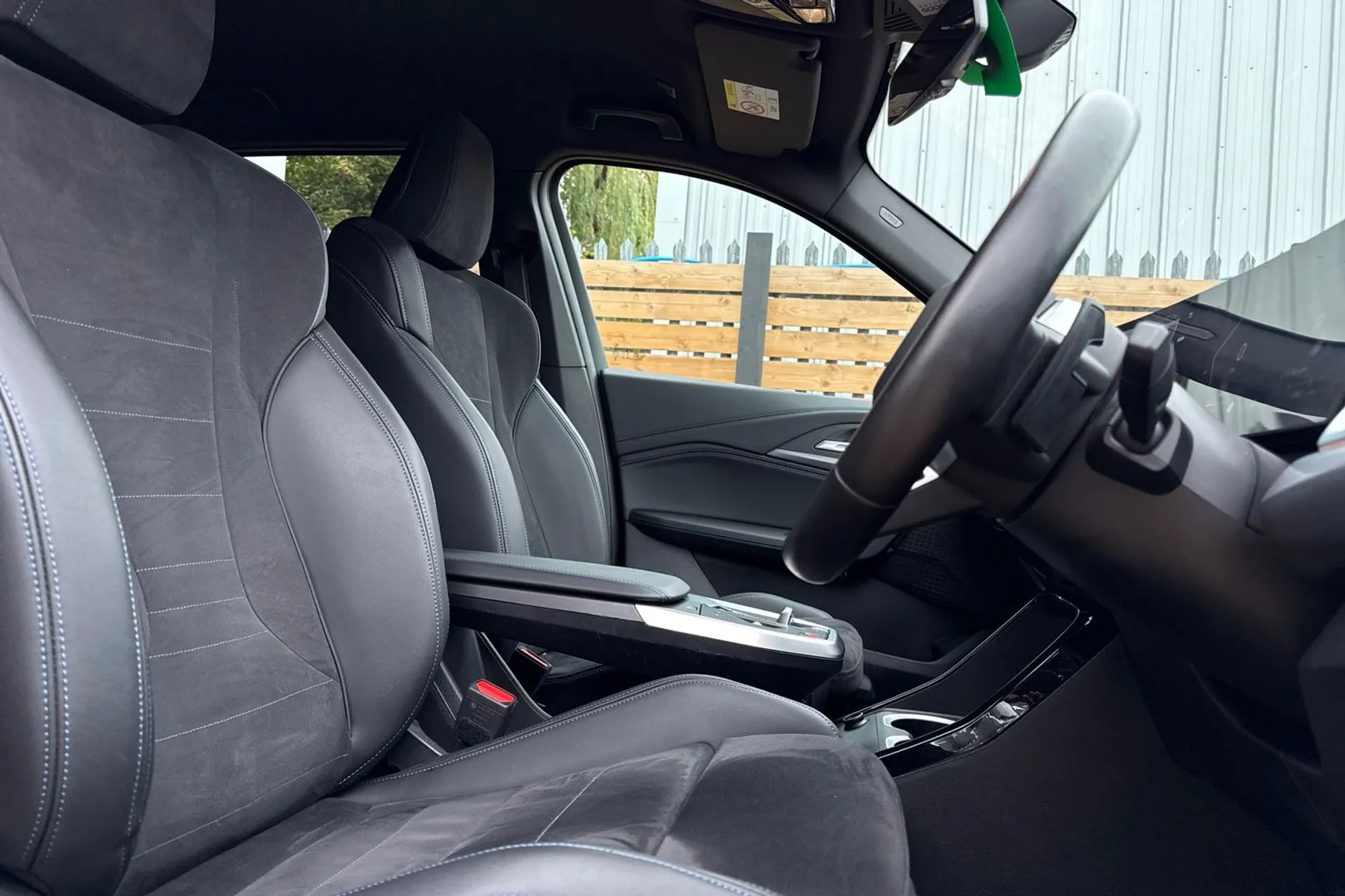 BMW X1 thumbnail image number 27