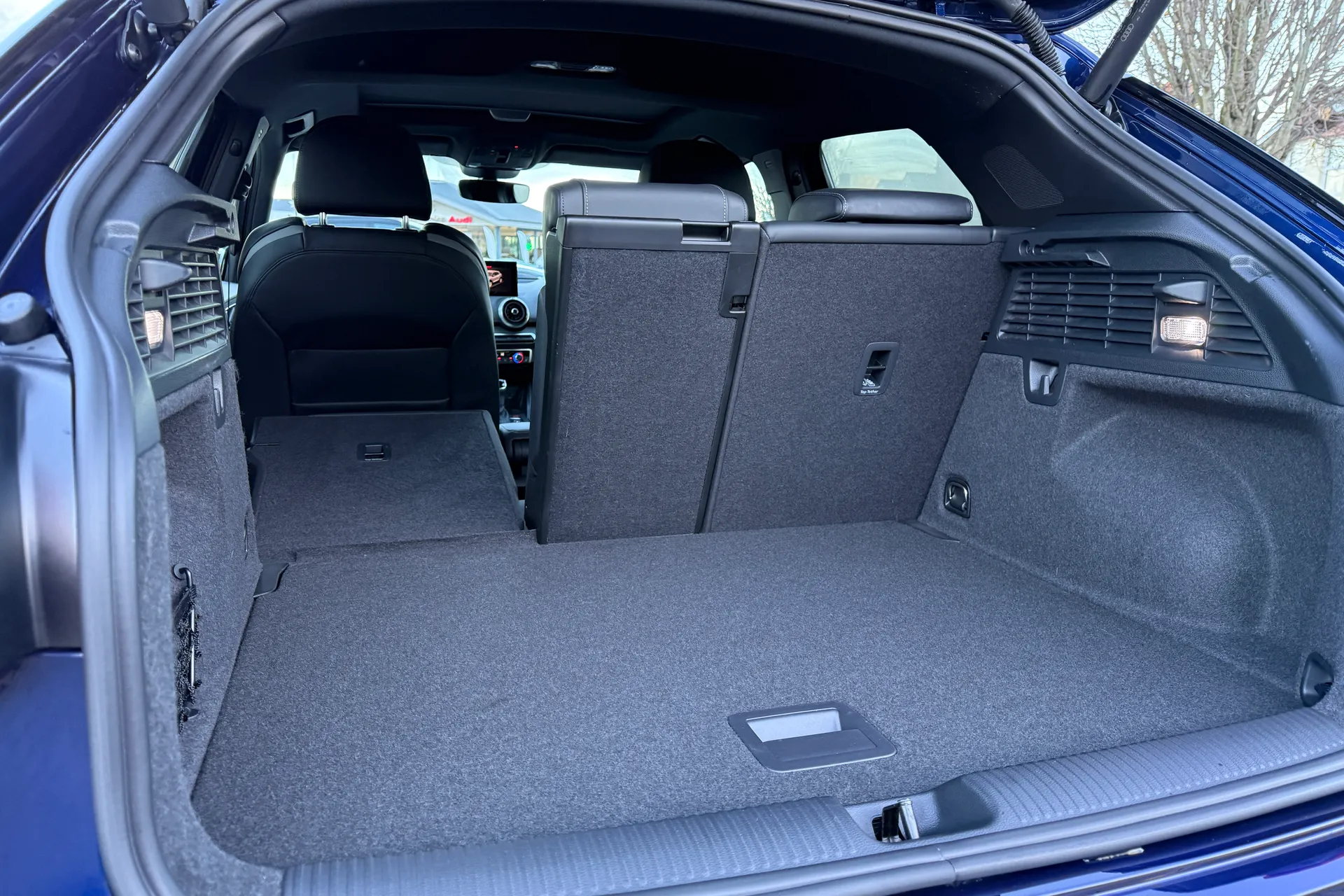 Audi Q2 thumbnail image number 40