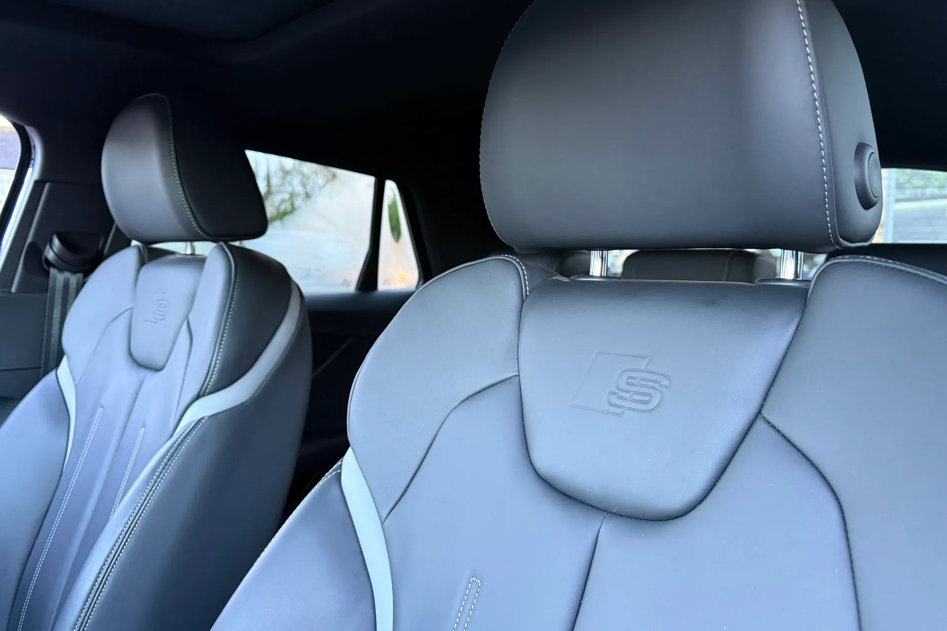 Audi Q2 thumbnail image number 31