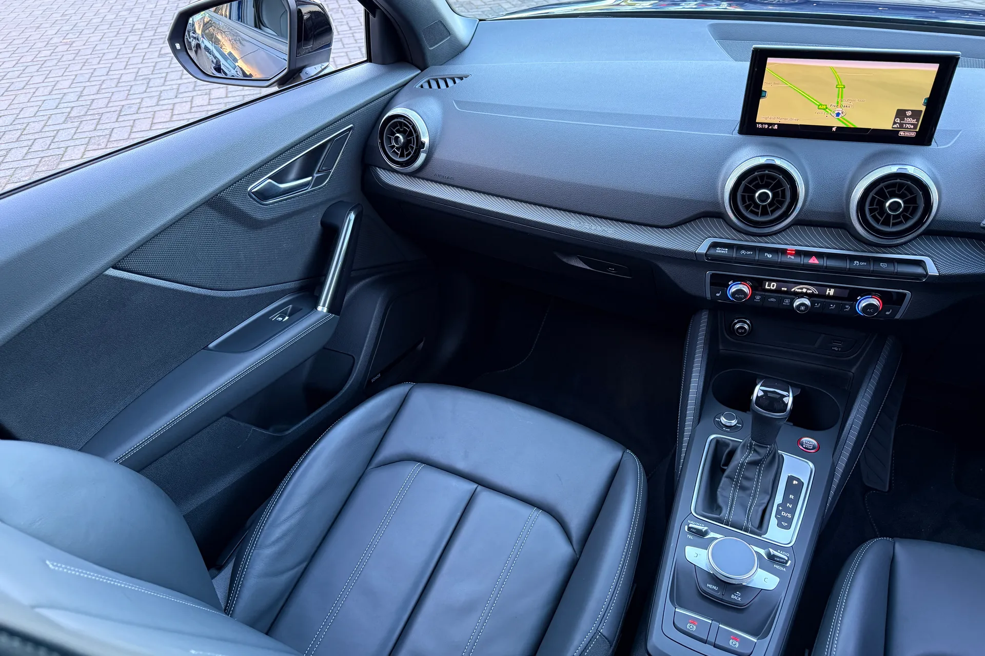 Audi Q2 thumbnail image number 43