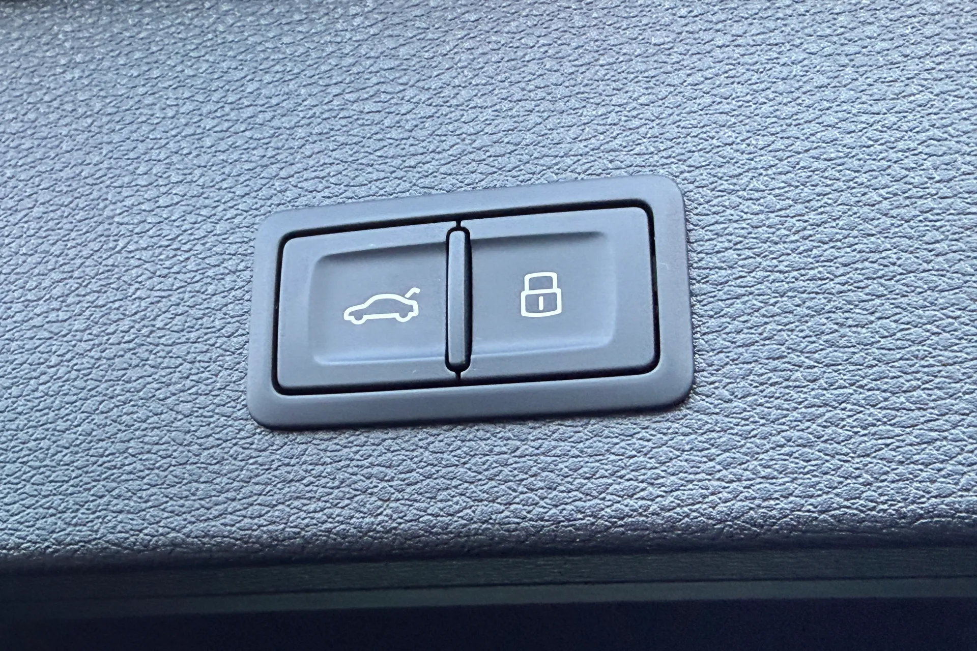 Audi Q2 thumbnail image number 41