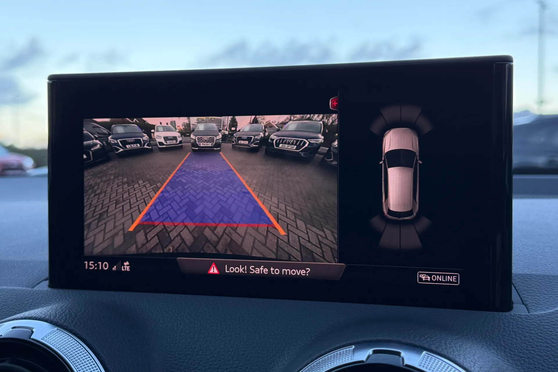 Audi Q2 thumbnail image number 4