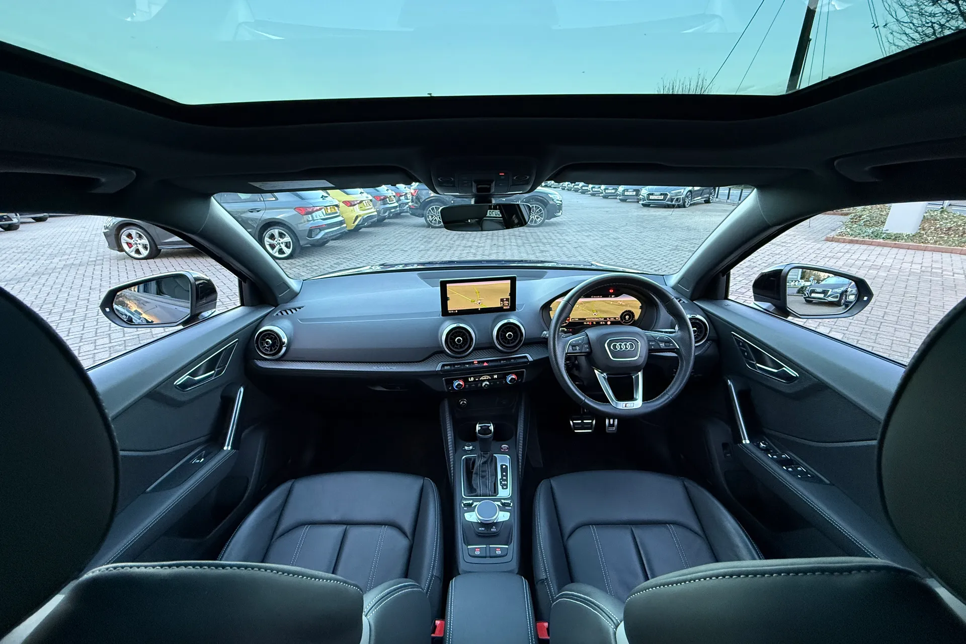 Audi Q2 thumbnail image number 3