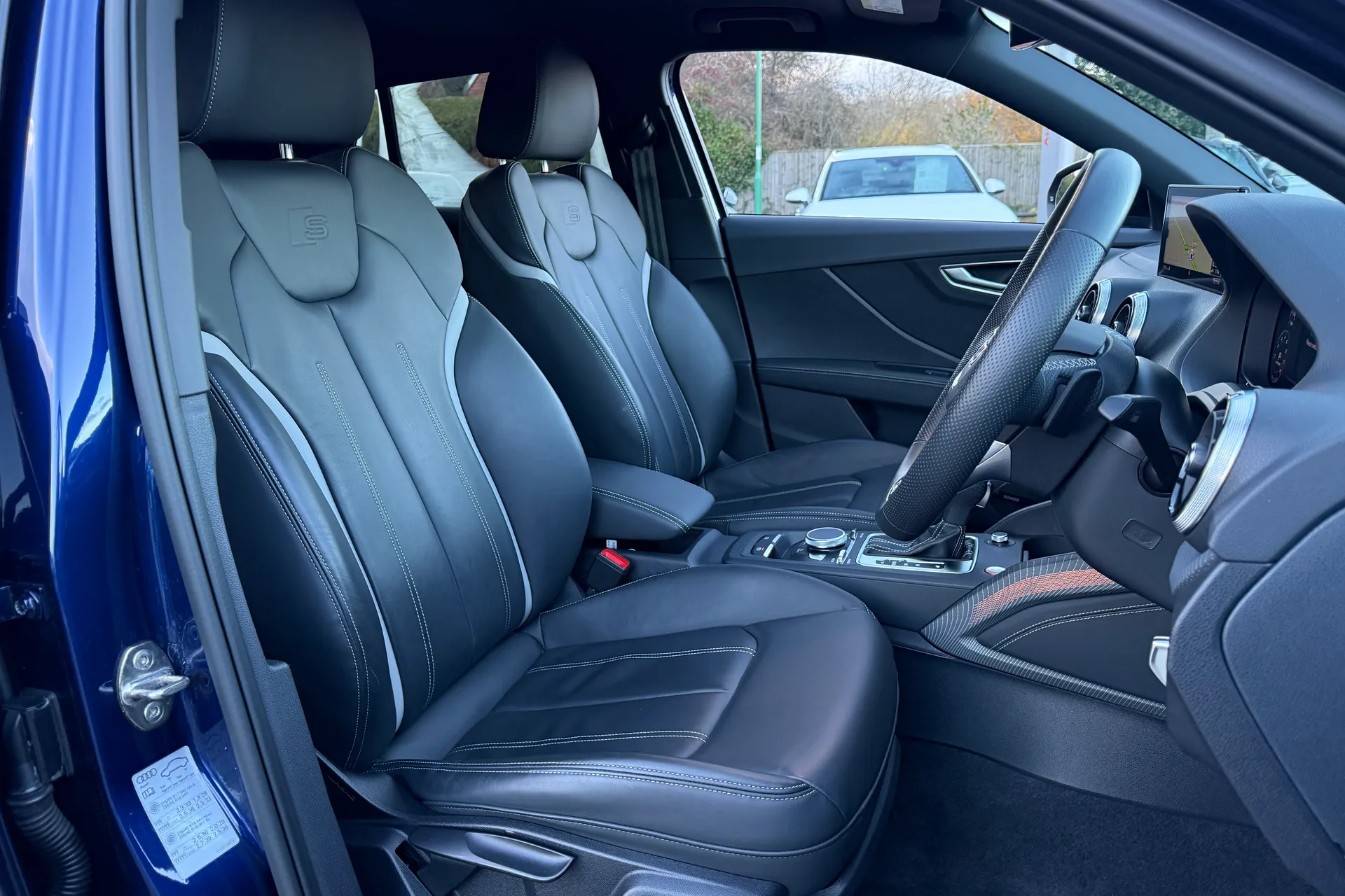 Audi Q2 thumbnail image number 27