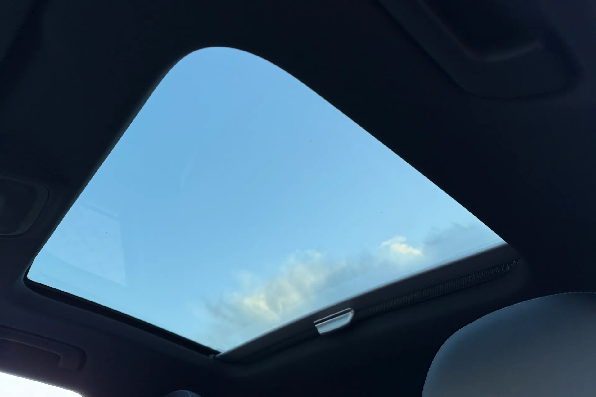 Audi Q2 thumbnail image number 33