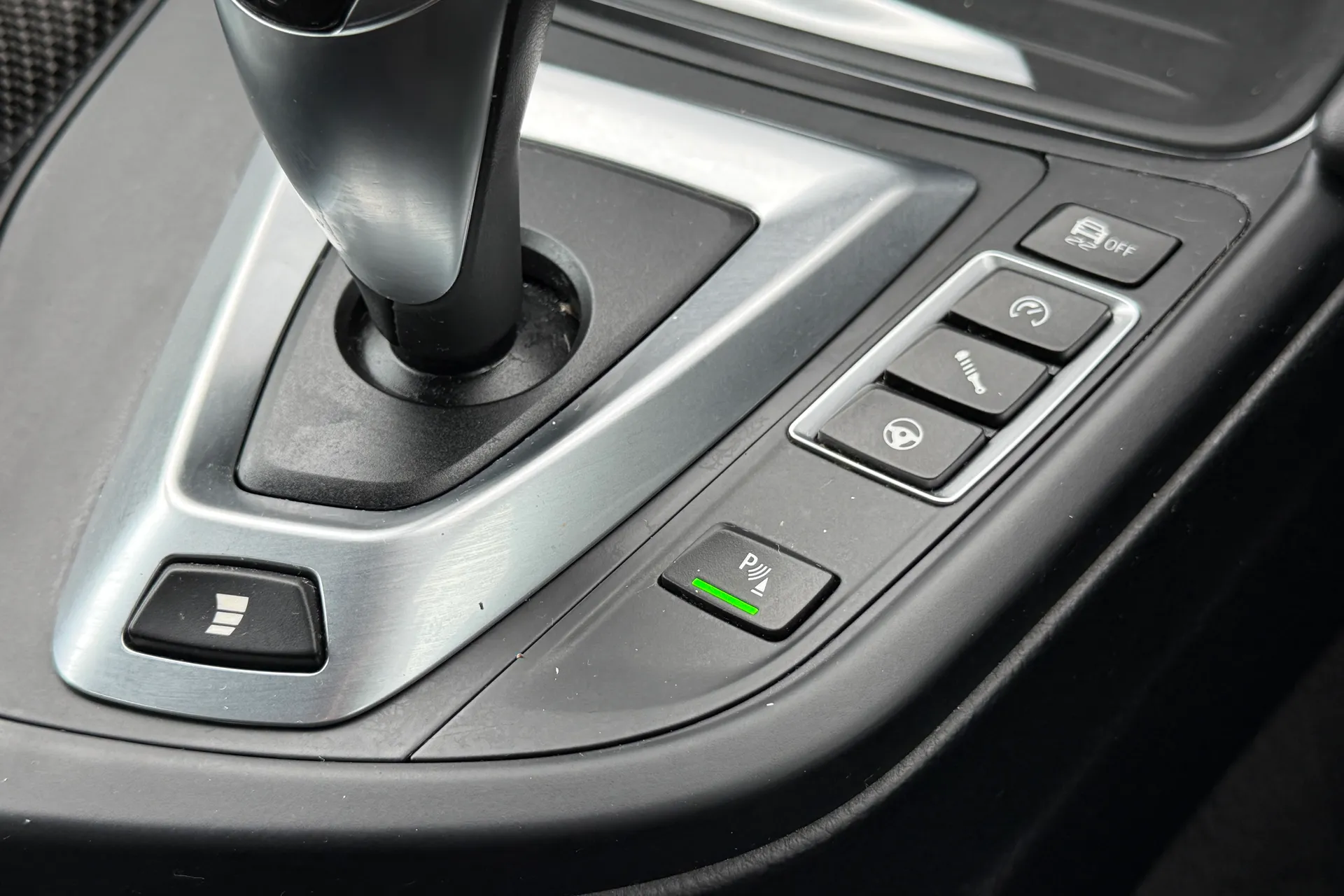 BMW M4 thumbnail image number 39