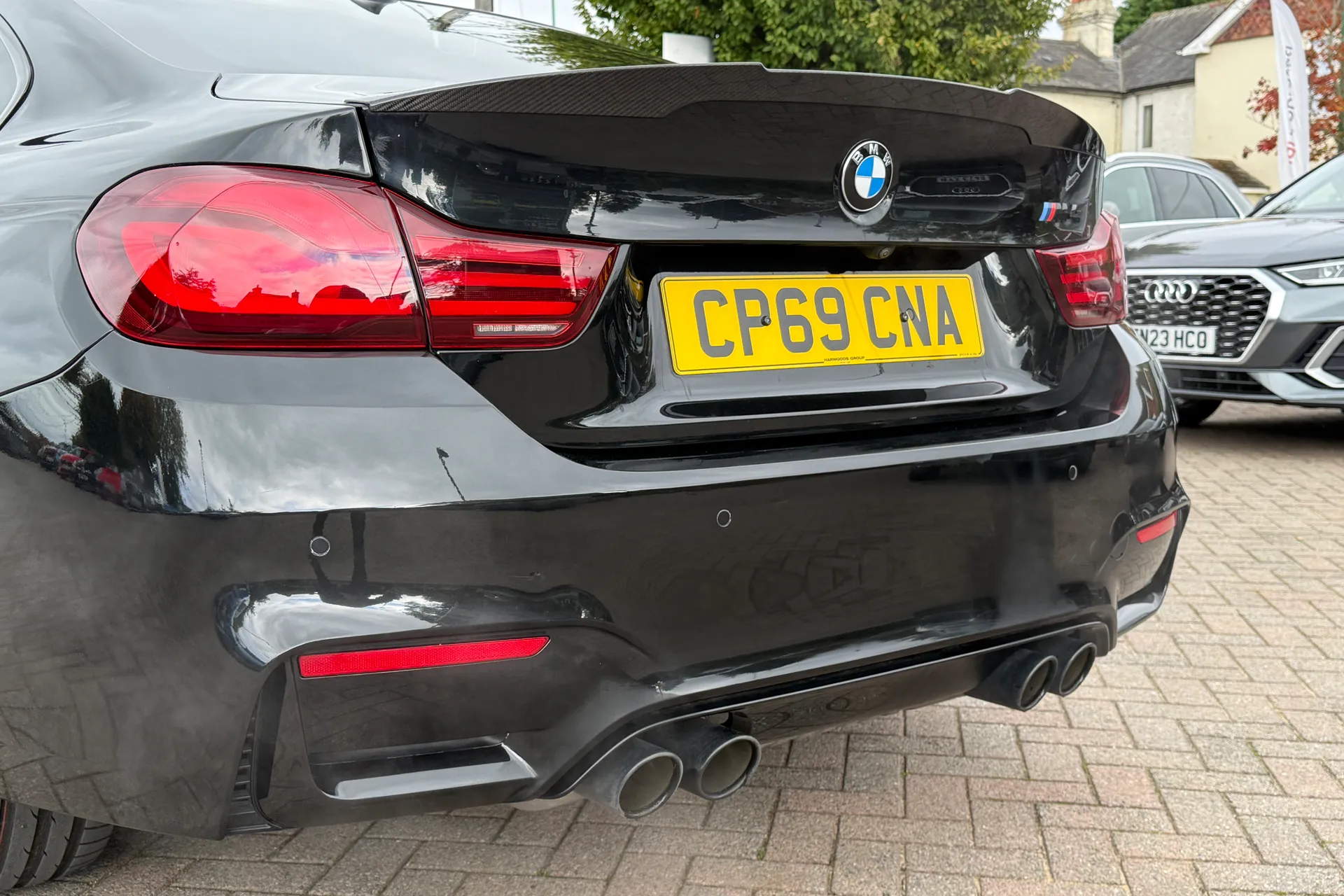 BMW M4 thumbnail image number 47