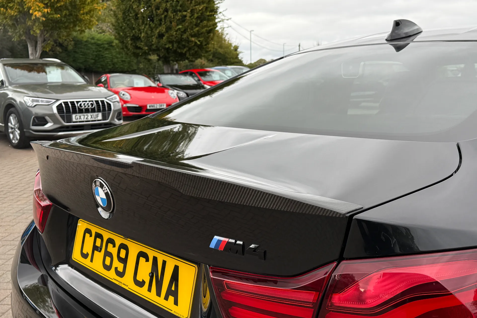 BMW M4 thumbnail image number 46