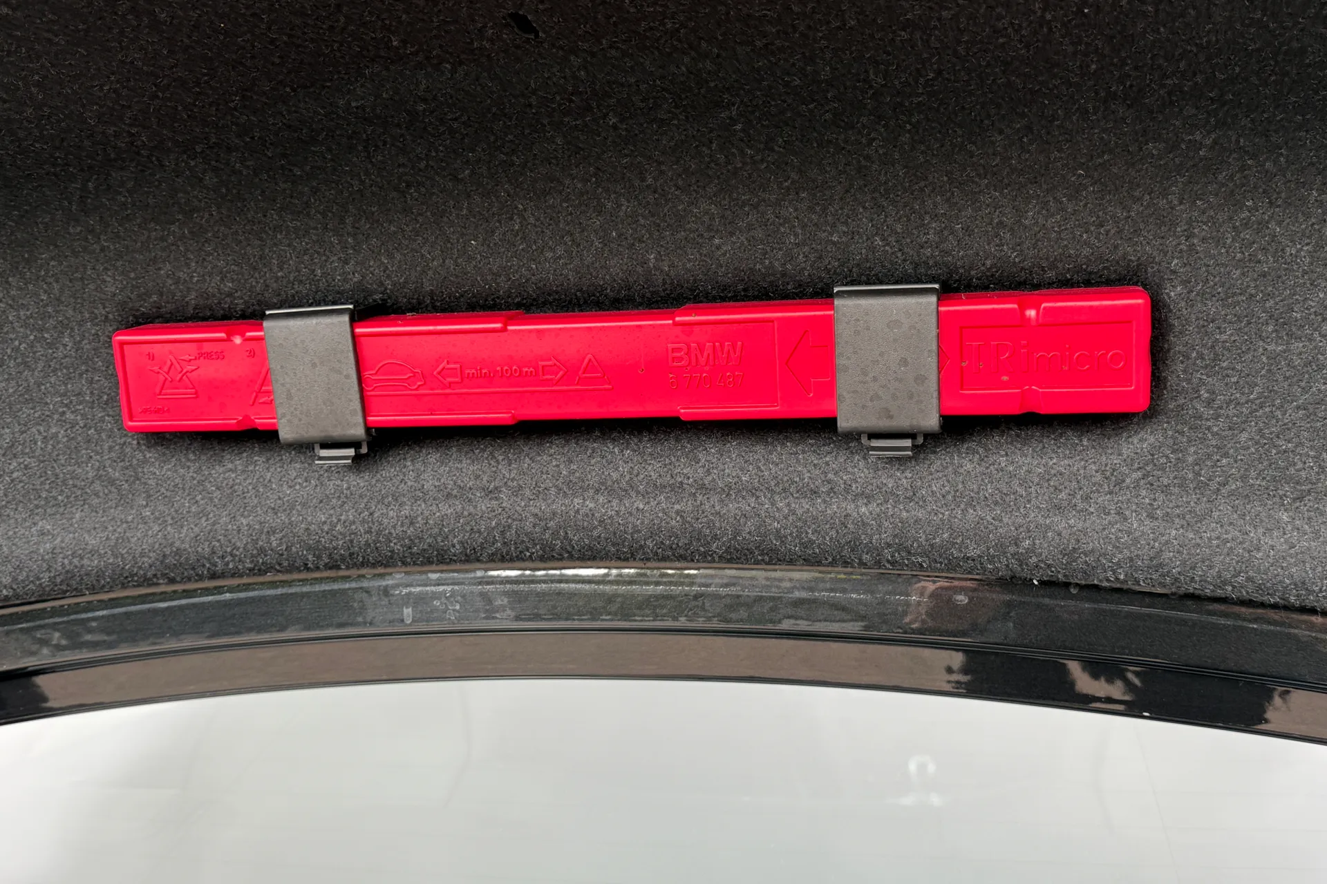 BMW M4 thumbnail image number 35