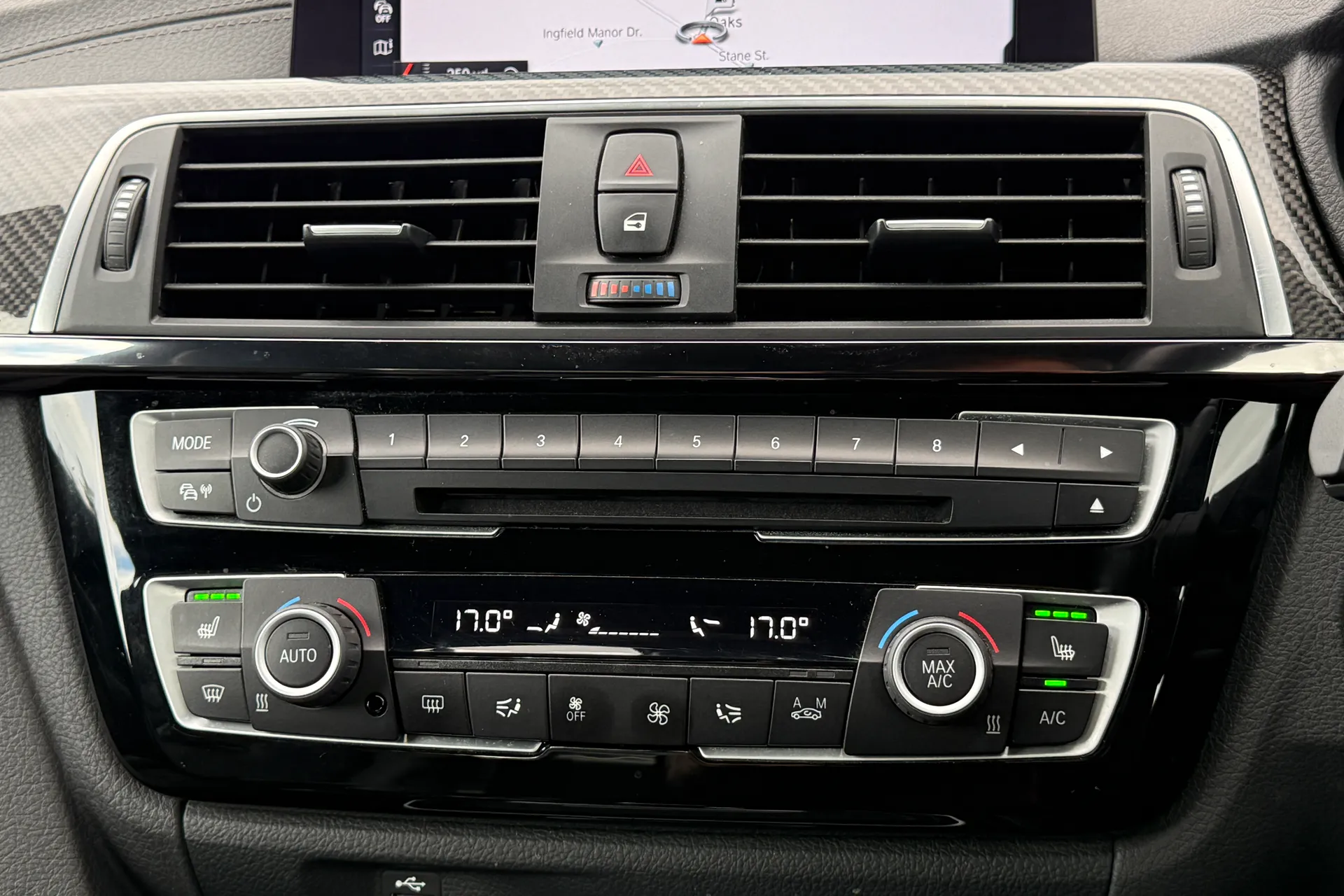 BMW M4 thumbnail image number 15