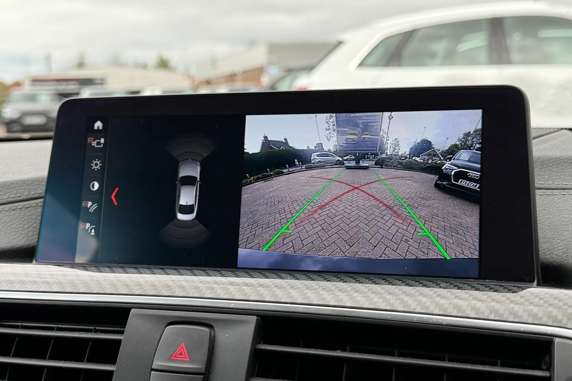 BMW M4 thumbnail image number 4