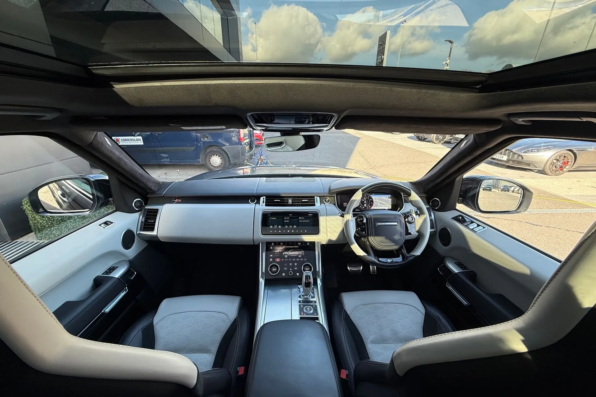 LAND ROVER RANGE ROVER SPORT thumbnail image number 3