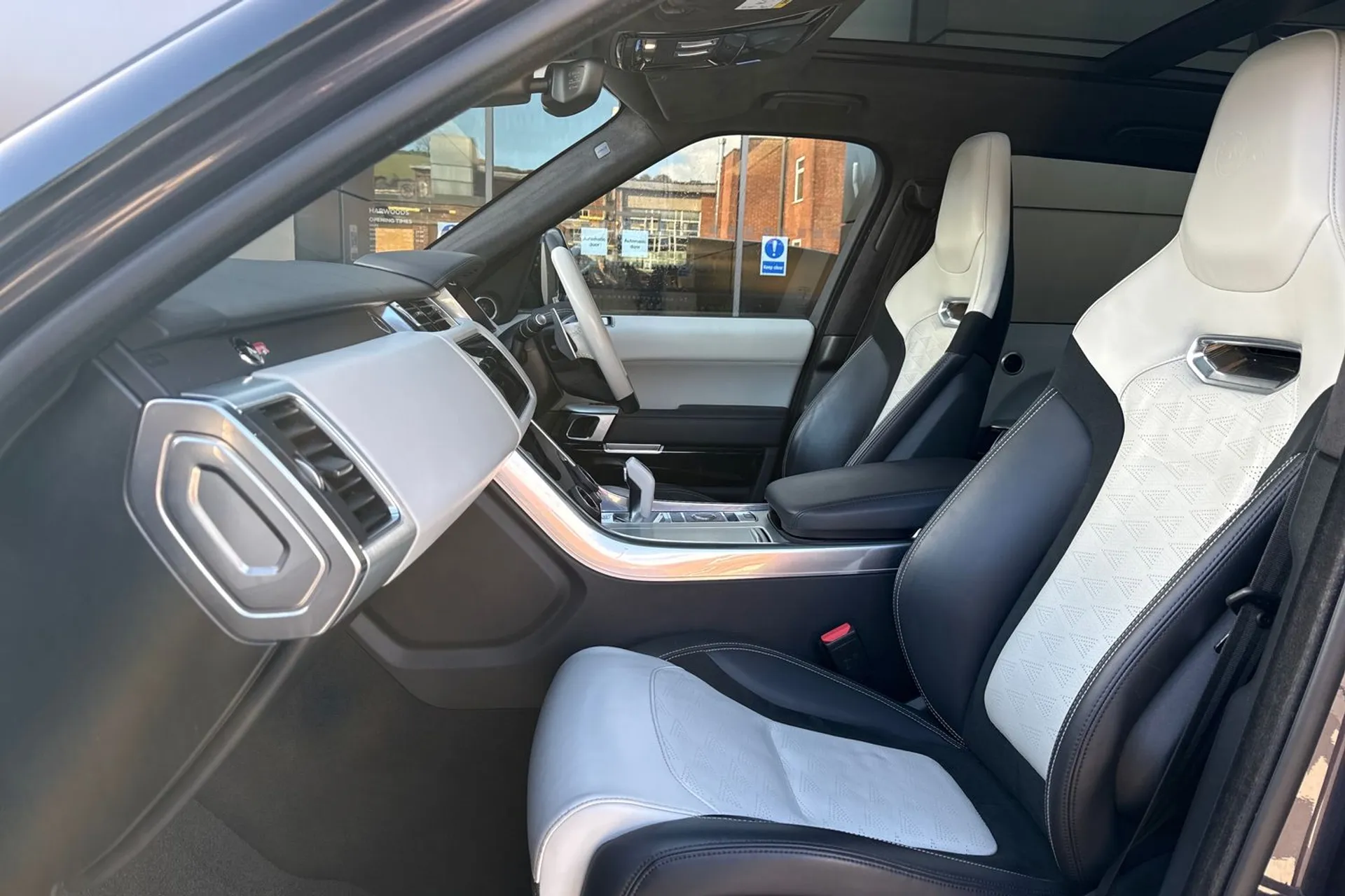 LAND ROVER RANGE ROVER SPORT thumbnail image number 45