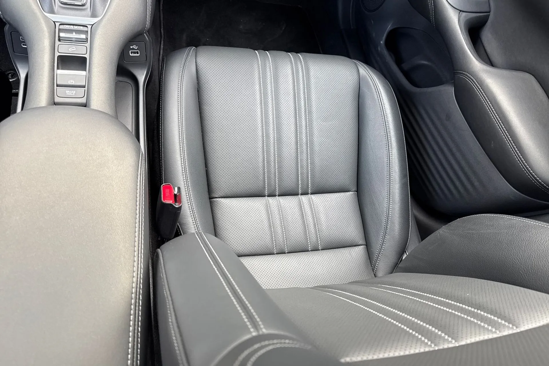 HONDA ZR-V thumbnail image number 35