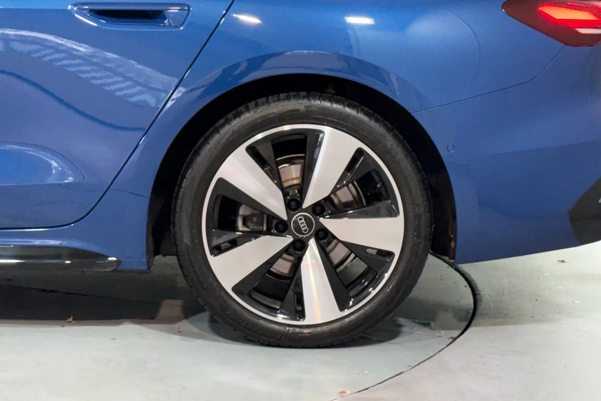 Audi A5 thumbnail image number 13