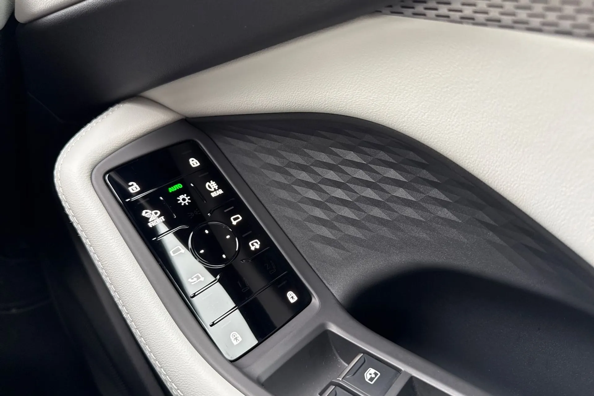 Audi A5 thumbnail image number 26