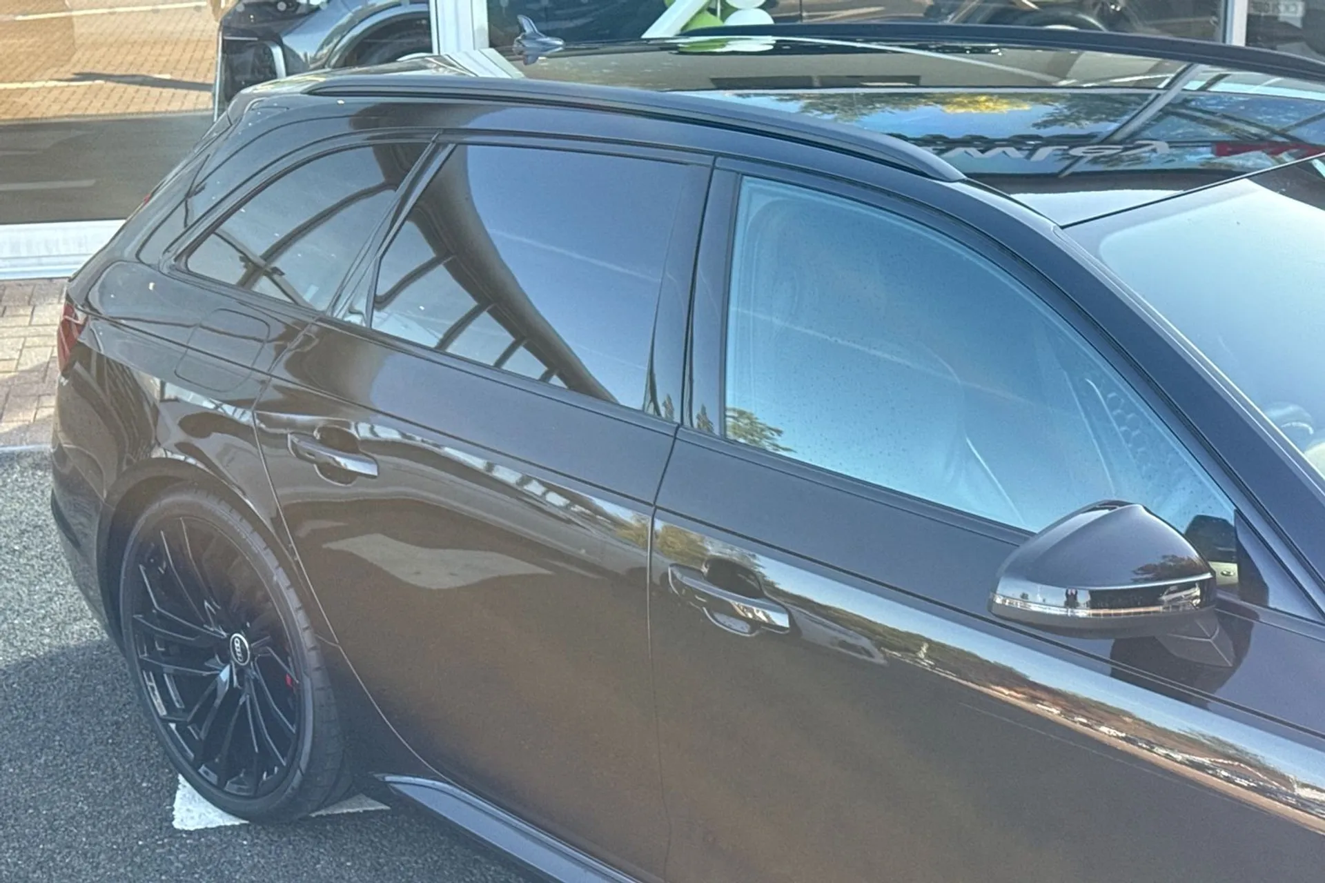 Audi RS4 thumbnail image number 29