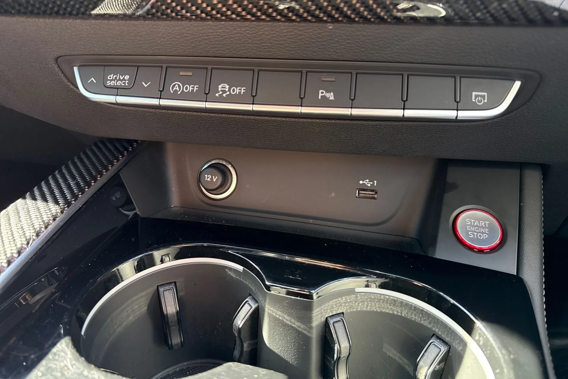 Audi RS4 thumbnail image number 53