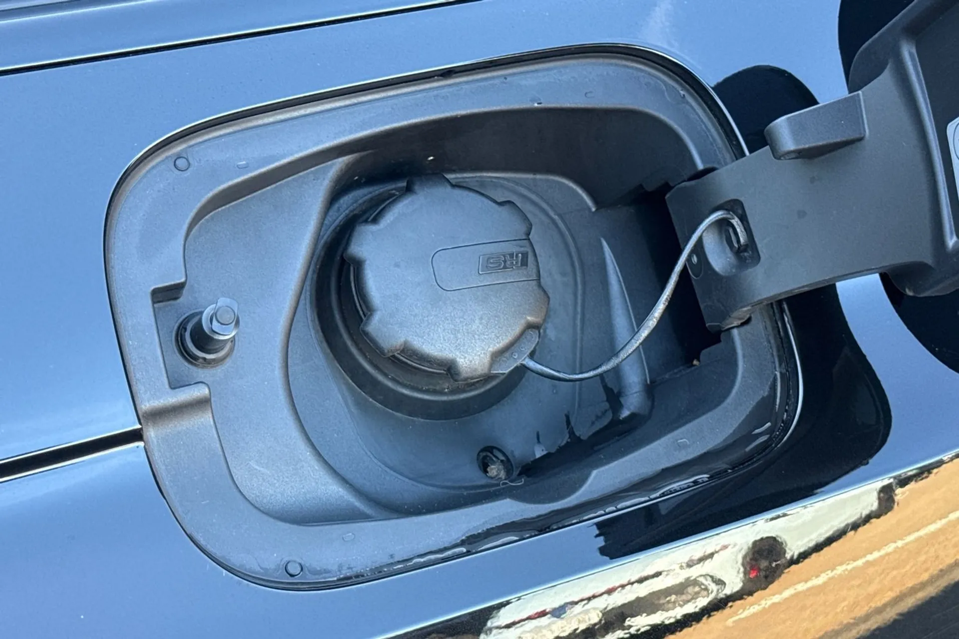 Audi RS4 thumbnail image number 32