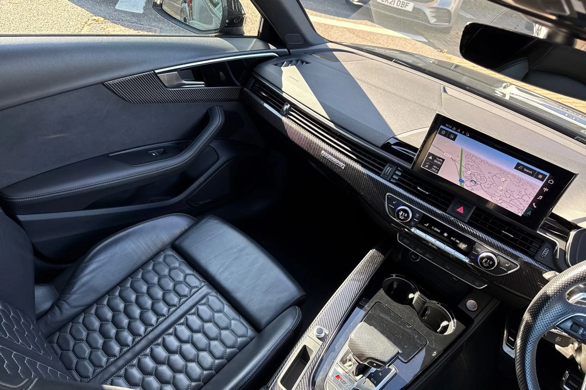 Audi RS4 thumbnail image number 38