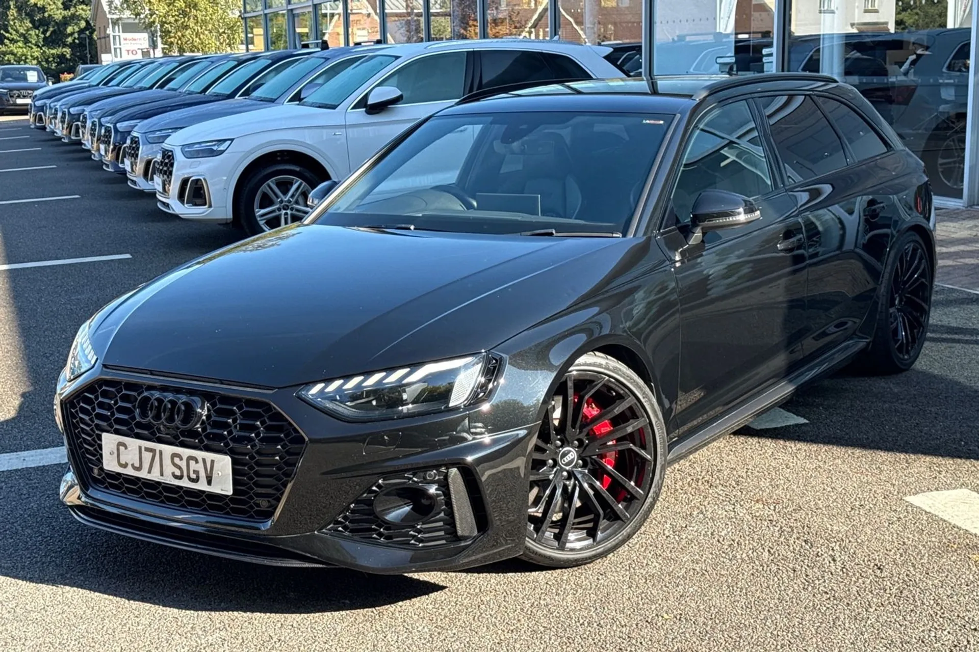 Audi RS4 thumbnail image number 15