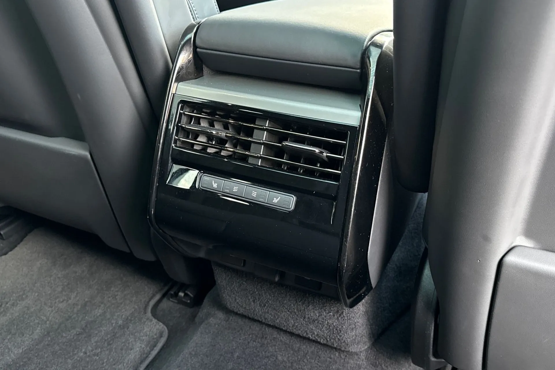 LAND ROVER RANGE ROVER SPORT thumbnail image number 56