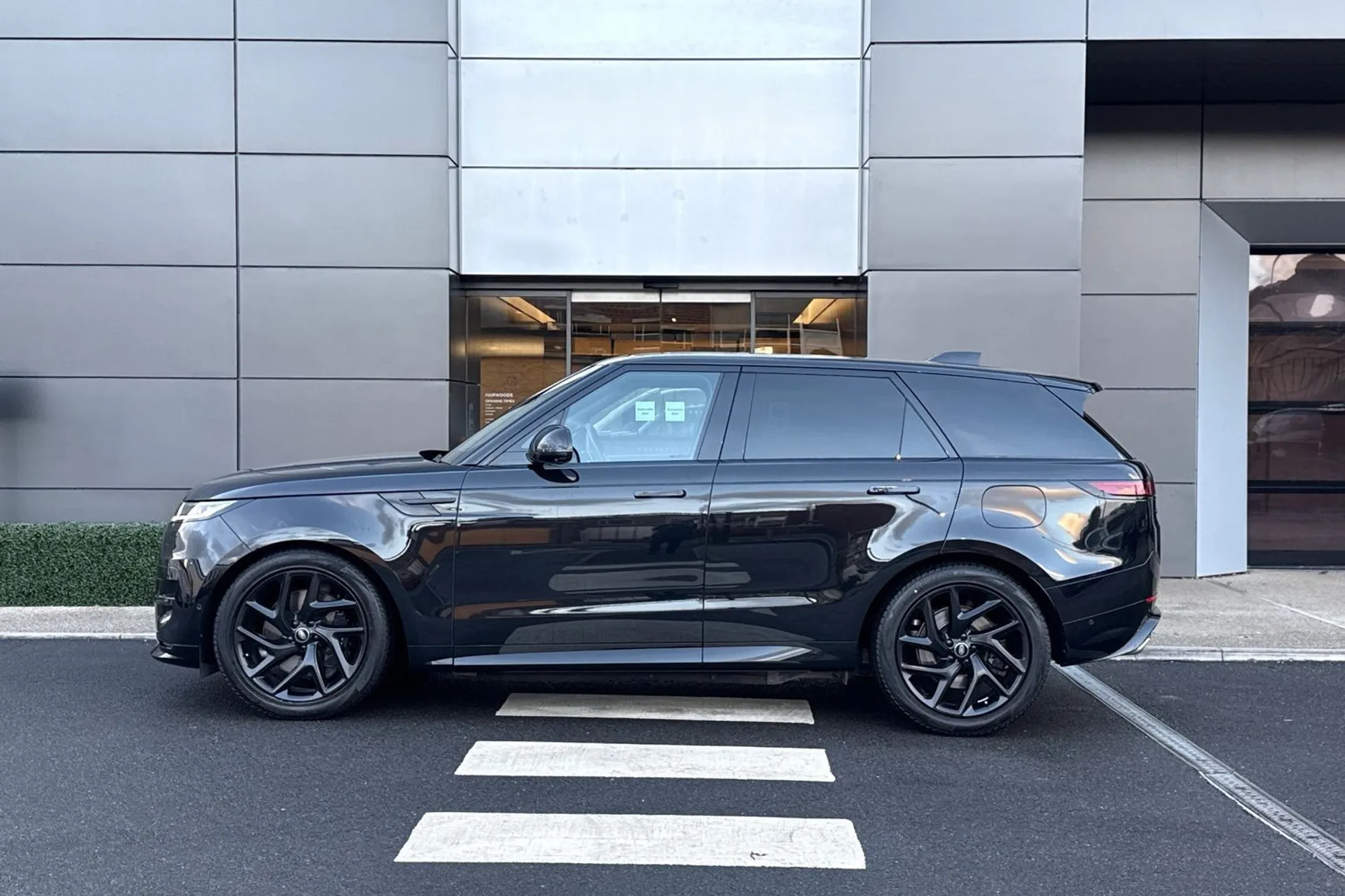 LAND ROVER RANGE ROVER SPORT thumbnail image number 13