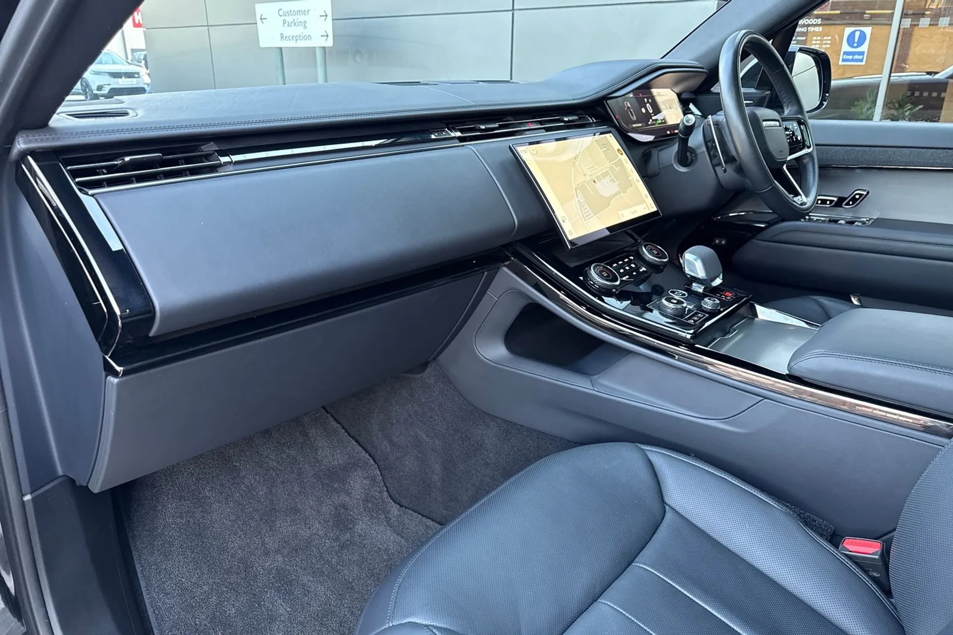 LAND ROVER RANGE ROVER SPORT thumbnail image number 38