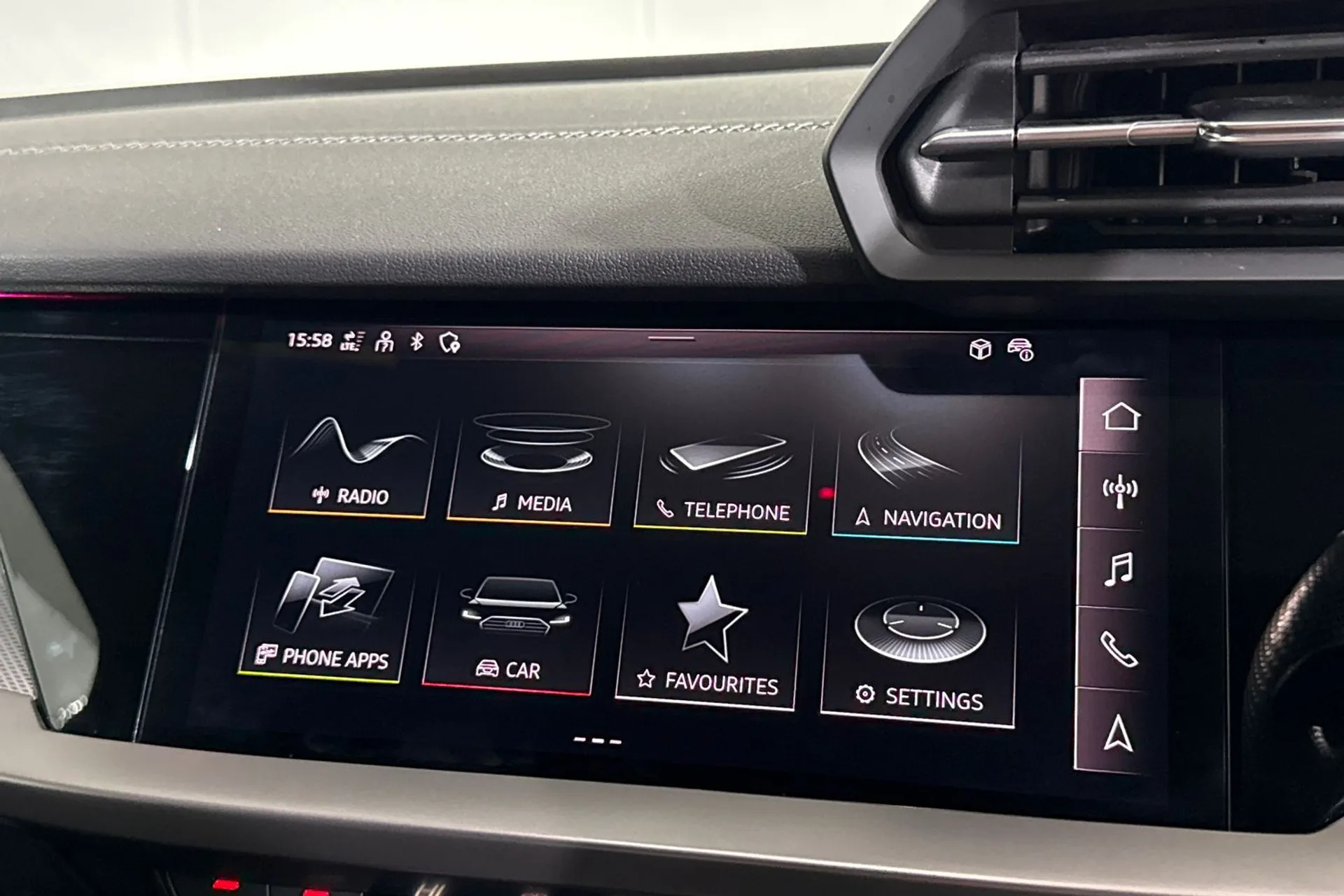 Audi A3 thumbnail image number 34