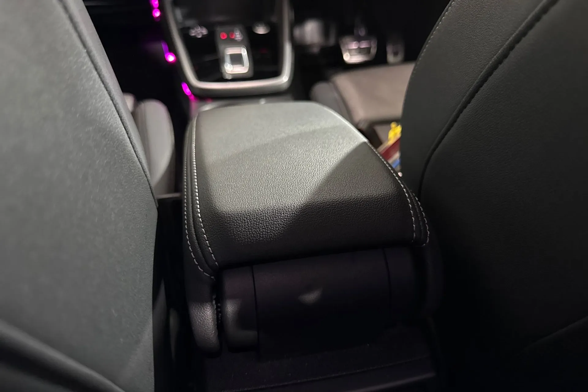 Audi A3 thumbnail image number 44