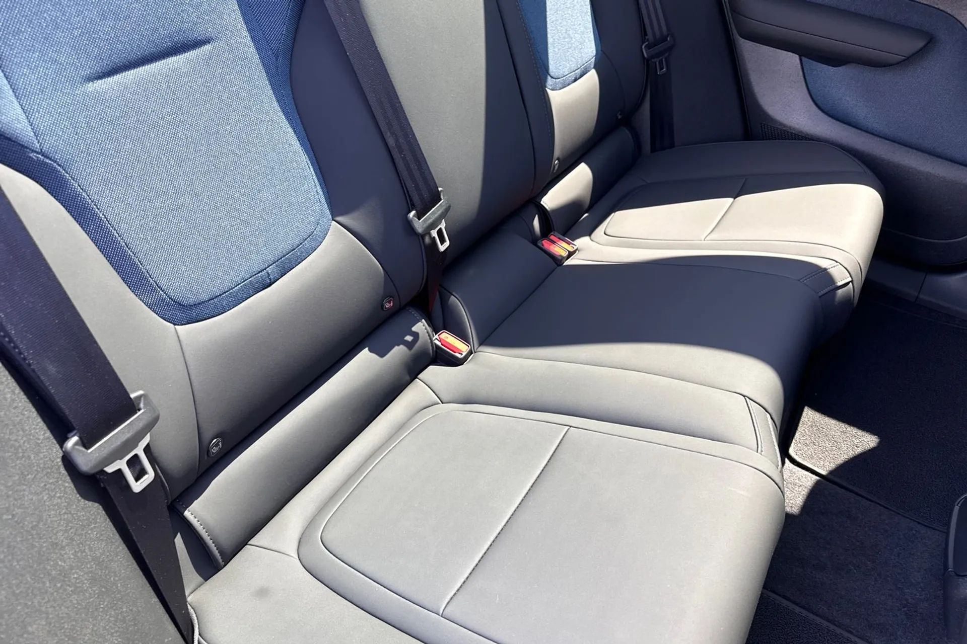 Volvo EX30 thumbnail image number 23