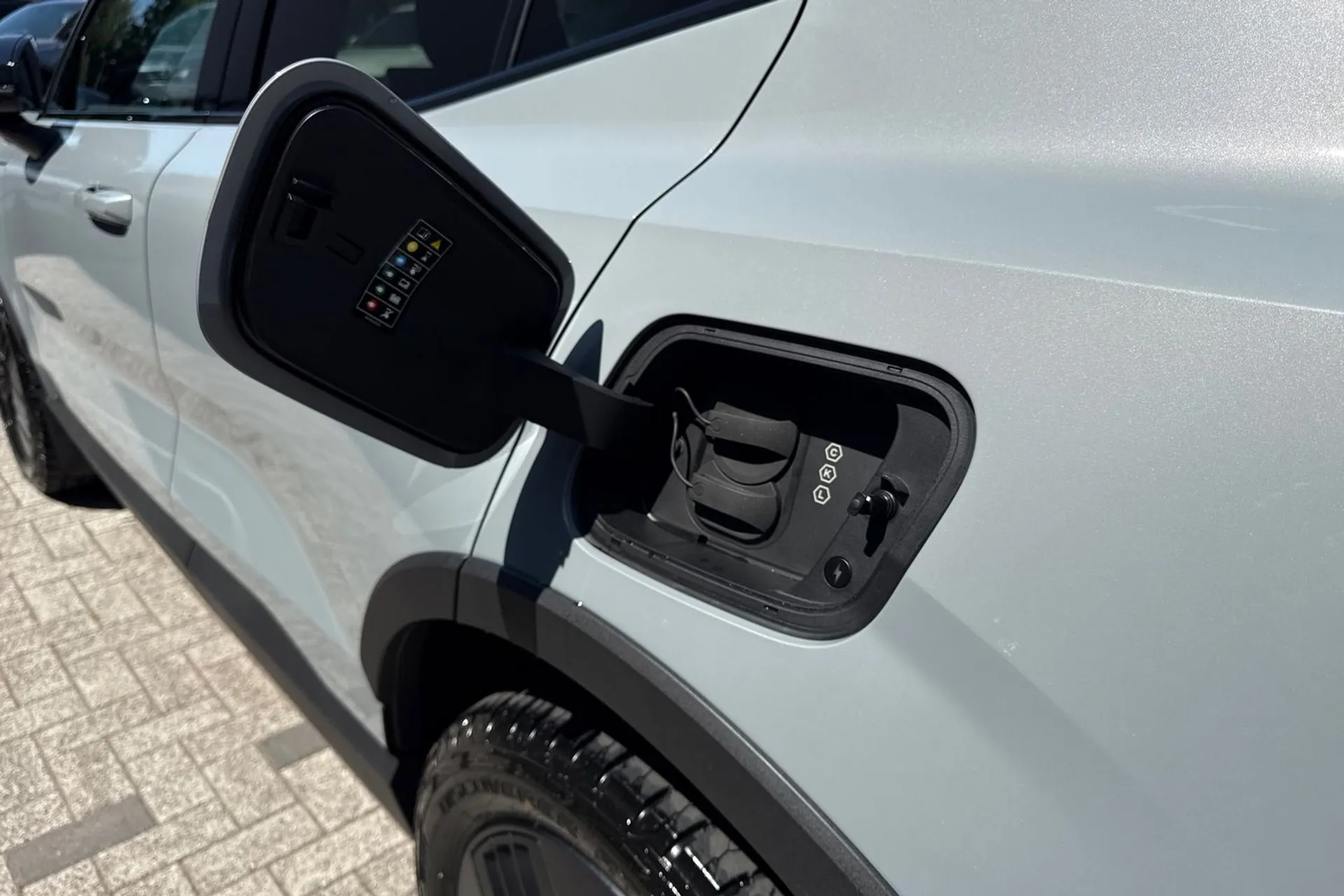 Volvo EX30 thumbnail image number 17
