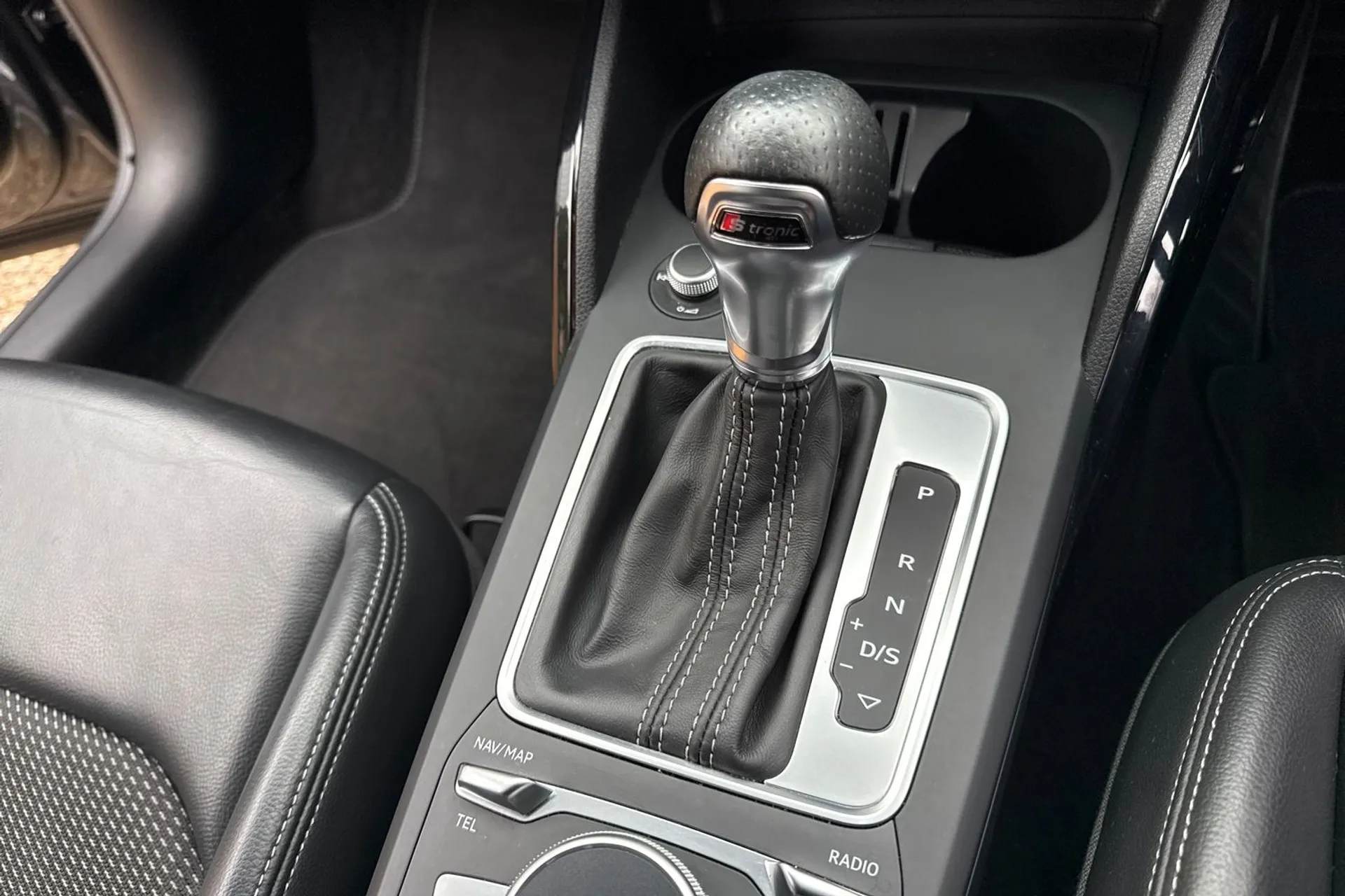 Audi Q2 thumbnail image number 48