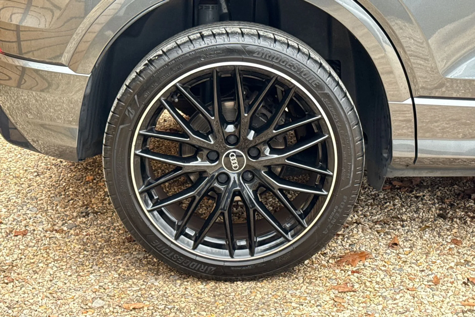 Audi Q2 thumbnail image number 13