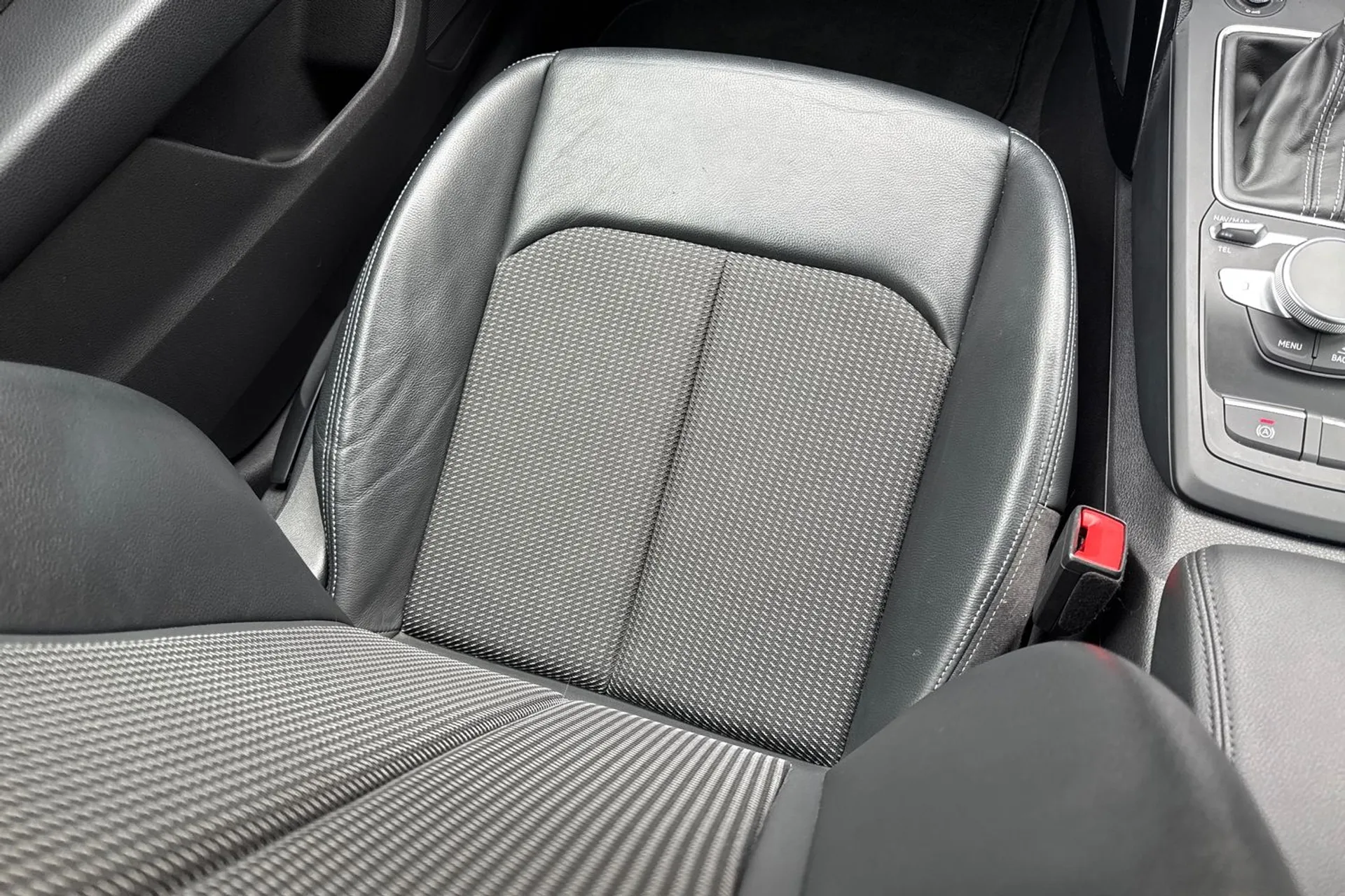 Audi Q2 thumbnail image number 33