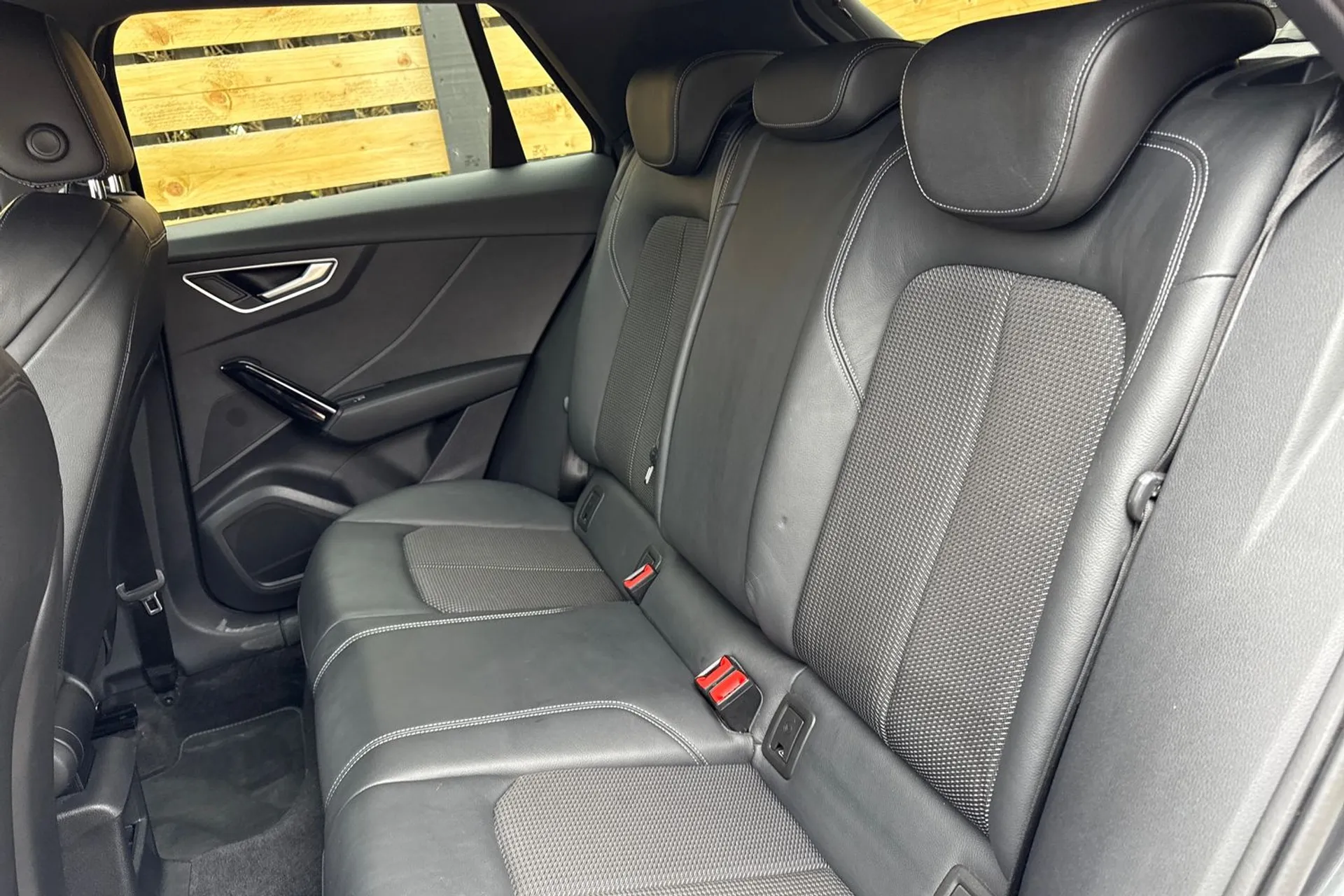 Audi Q2 thumbnail image number 31