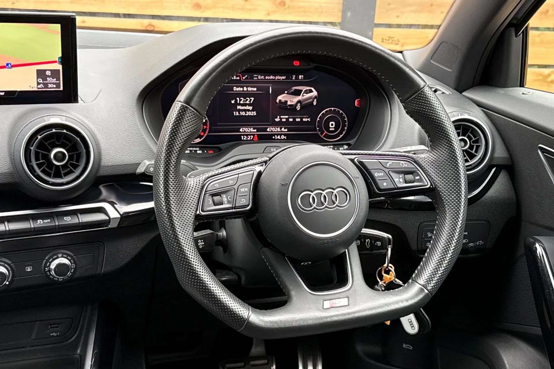 Audi Q2 thumbnail image number 35