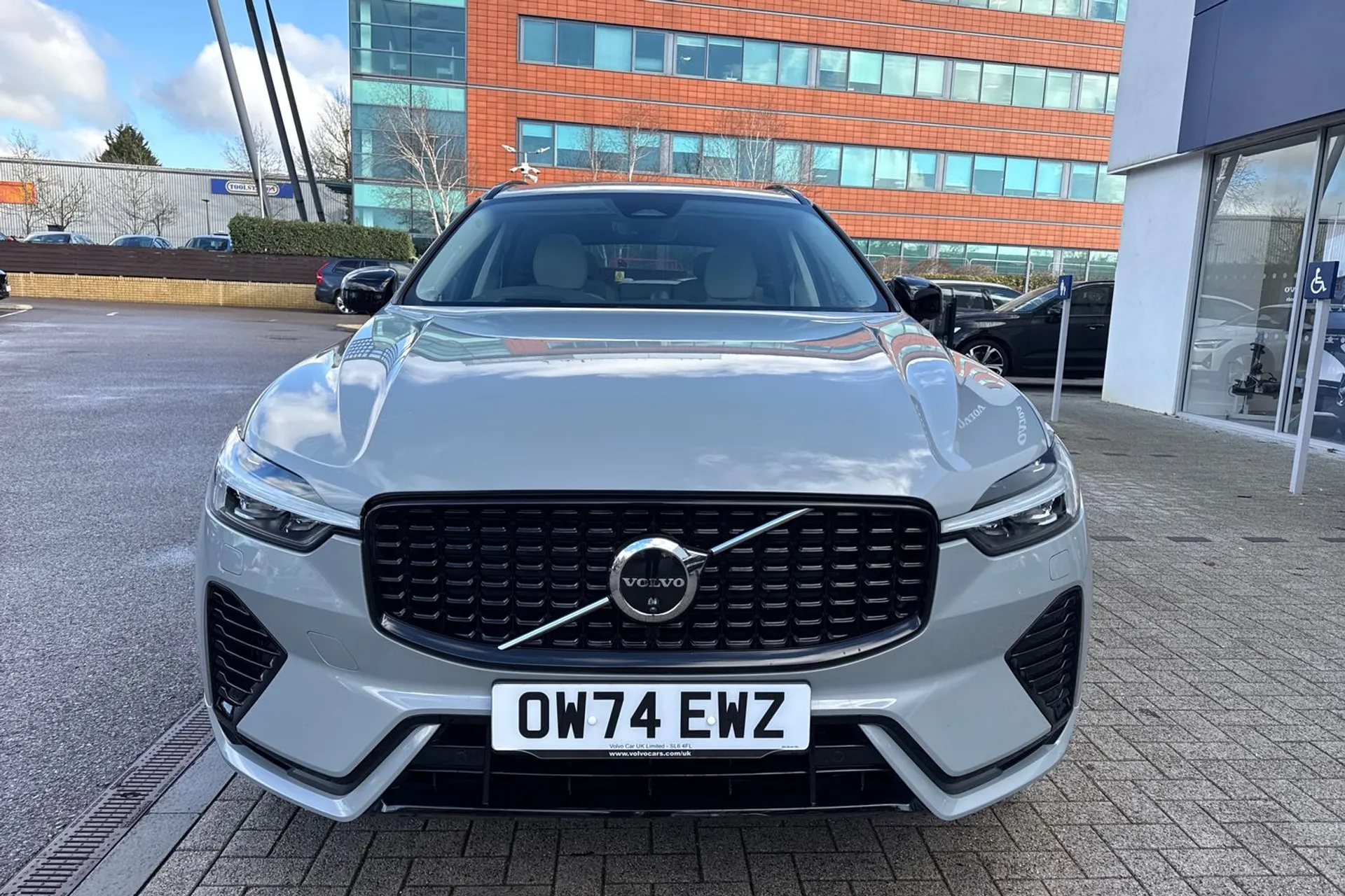 Volvo XC60 thumbnail image number 13