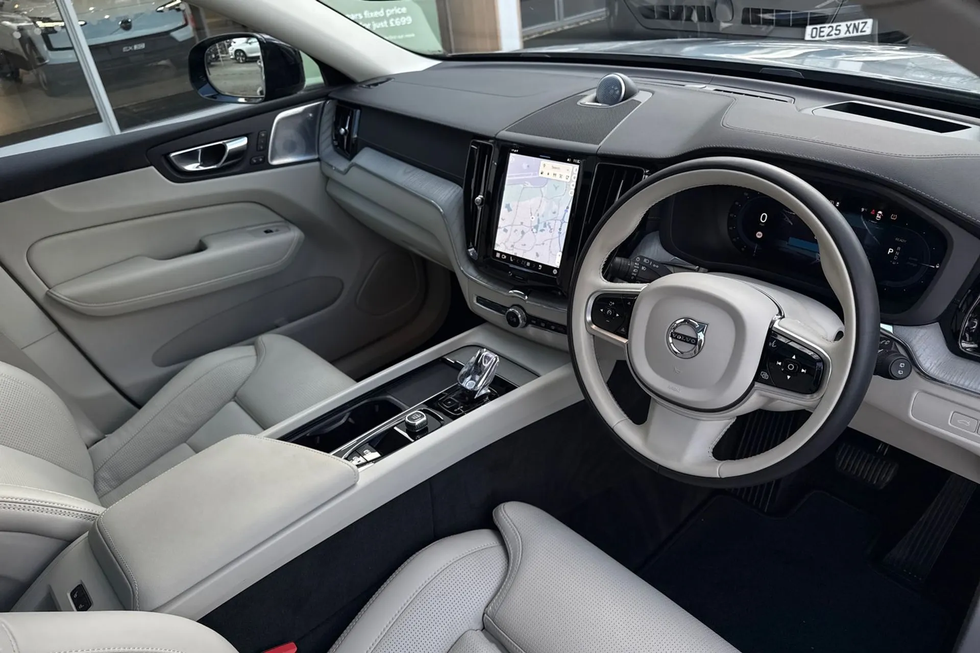 Volvo XC60 thumbnail image number 6