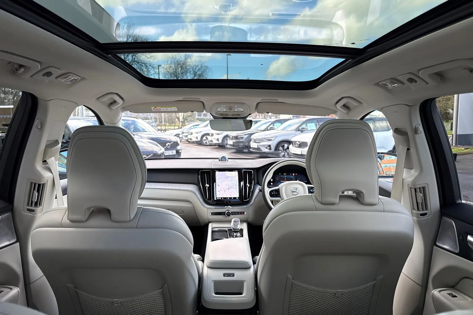 Volvo XC60 thumbnail image number 22